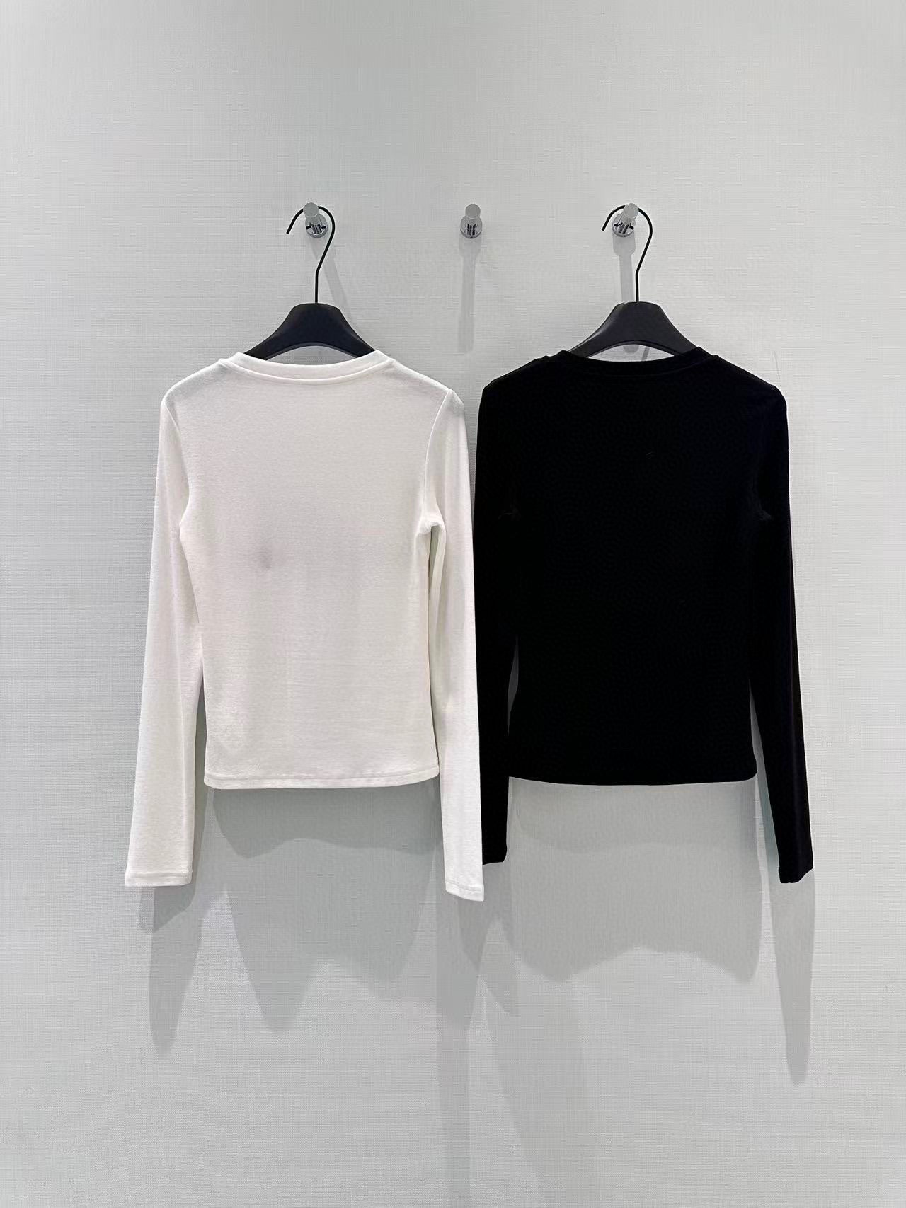 26 NEW long-sleeved T-shirt