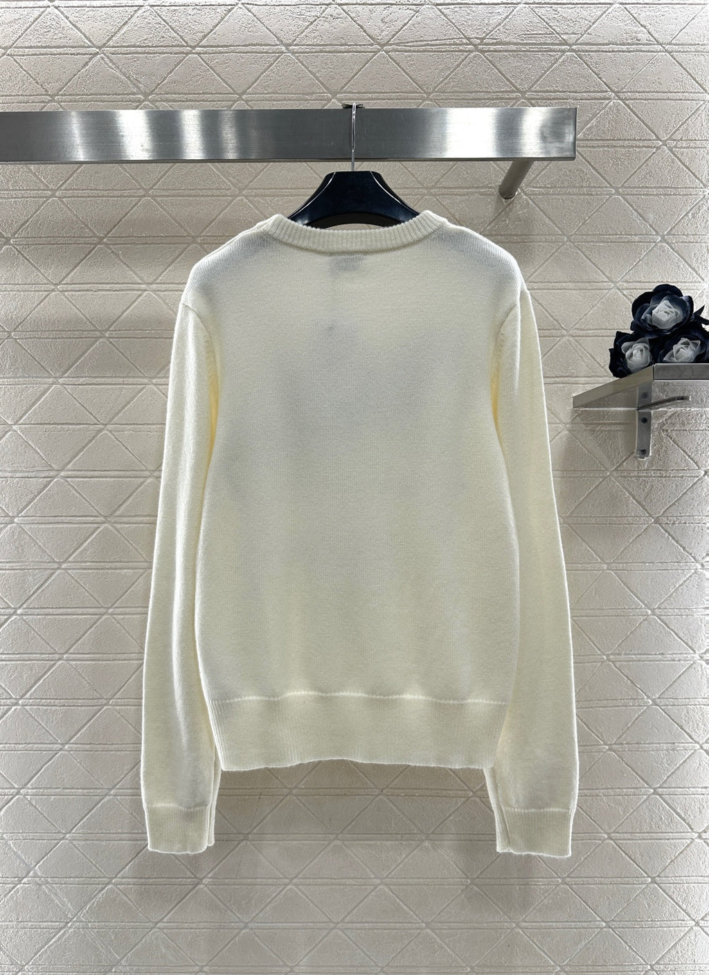 26 NEW Printed Knitted Sweater