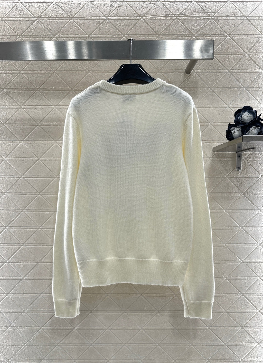 26 NEW Printed Knitted Sweater