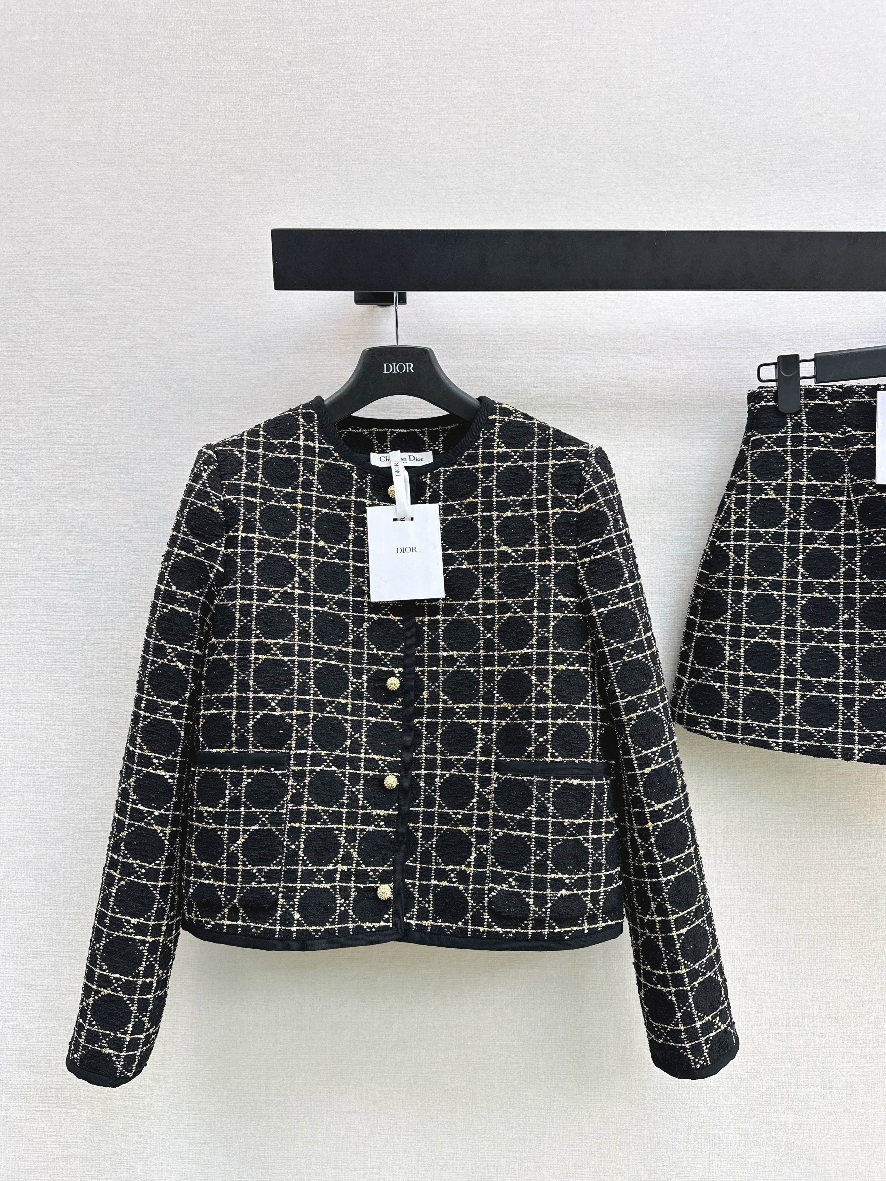 26 NEW Tartan Suit