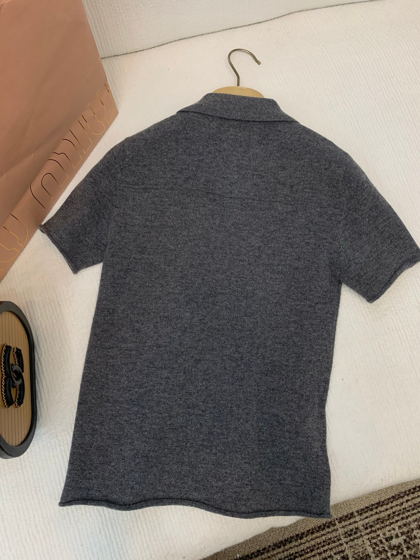 26NEW Classic Cashmere Short-Sleeved Top