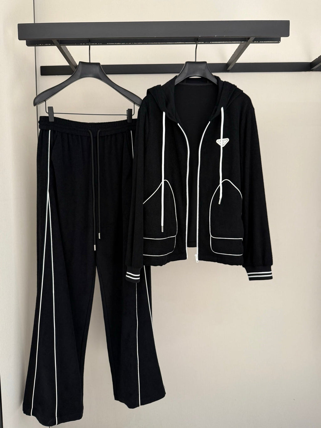 Classic black and white matching set