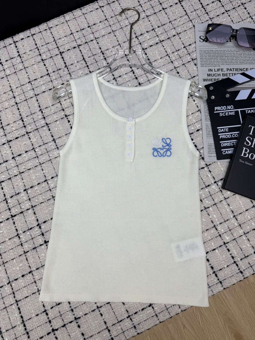 Embroidered classic knitted vest