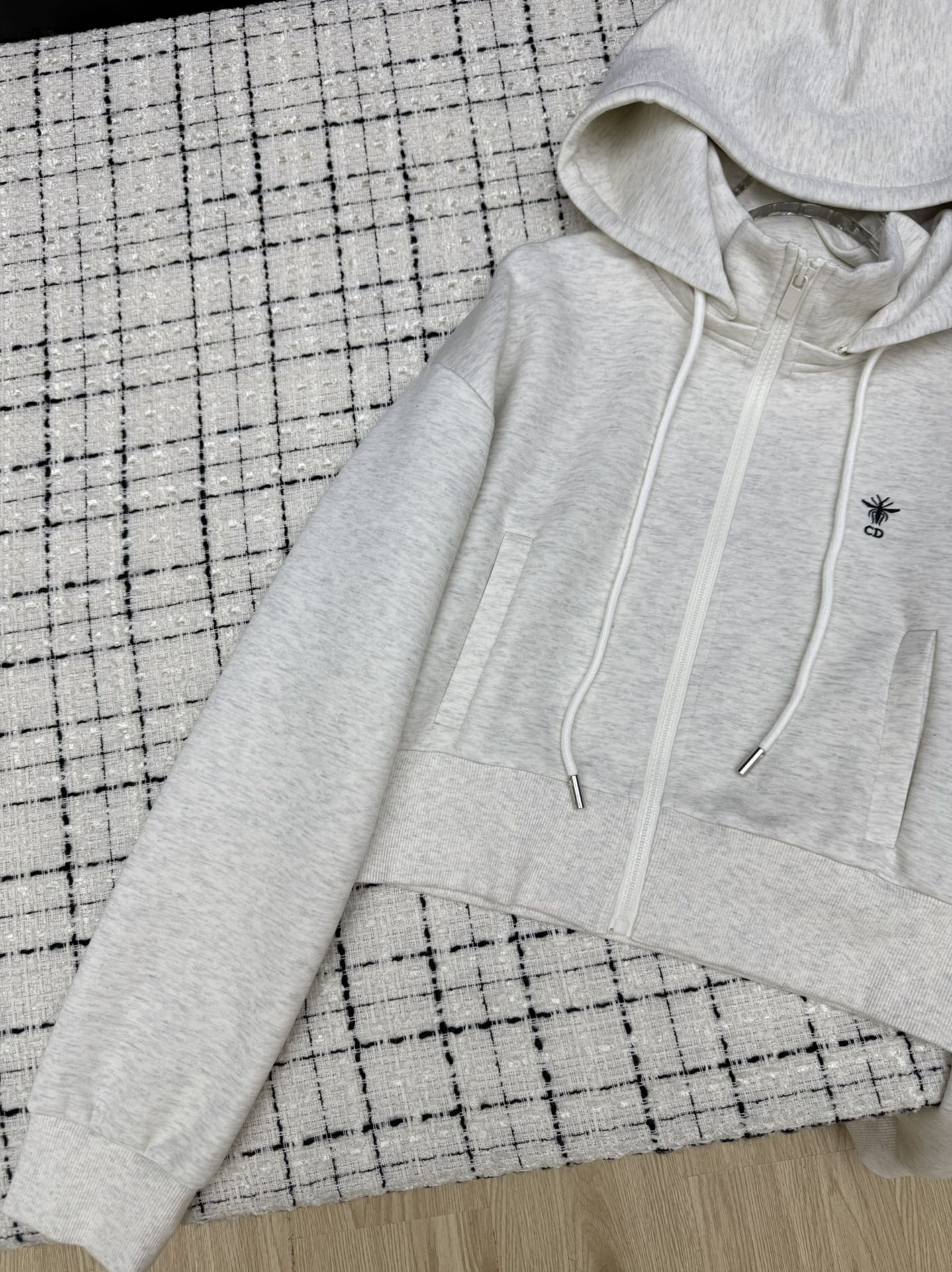 Hooded jacket + elastic waist casual pants