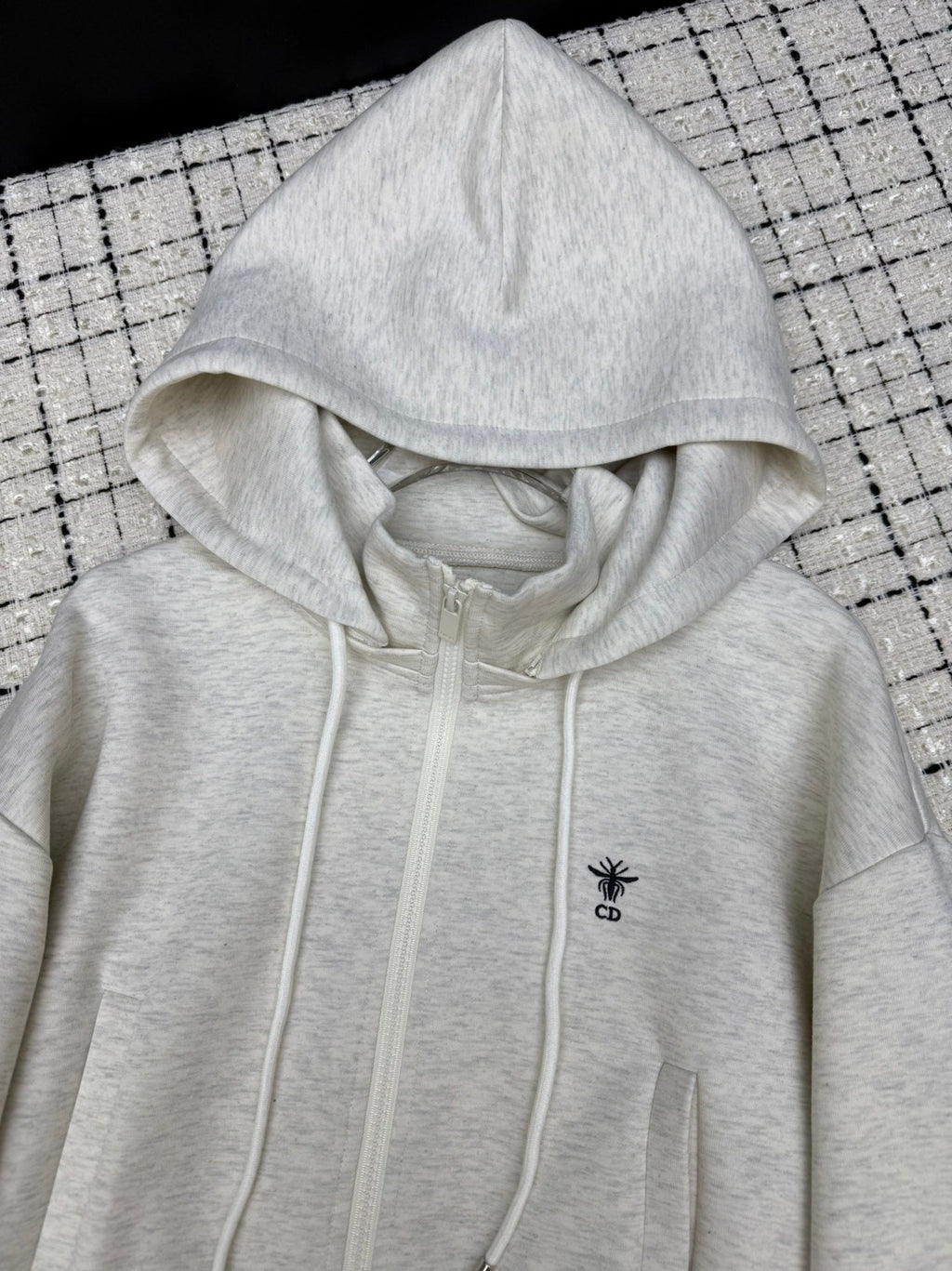 Hooded jacket + elastic waist casual pants