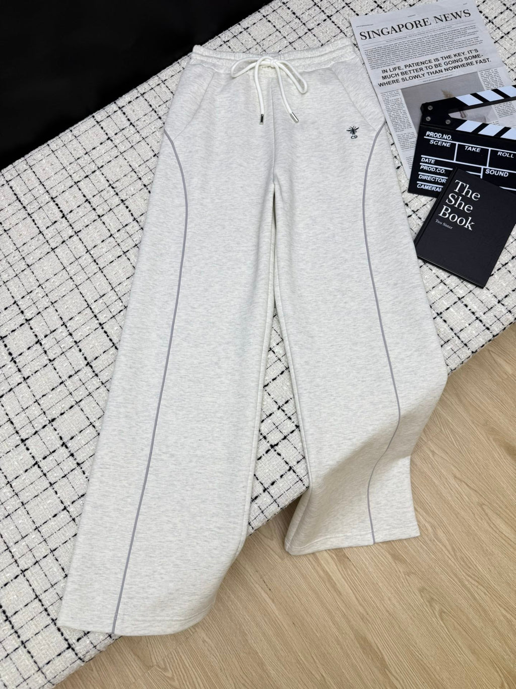 Hooded jacket + elastic waist casual pants