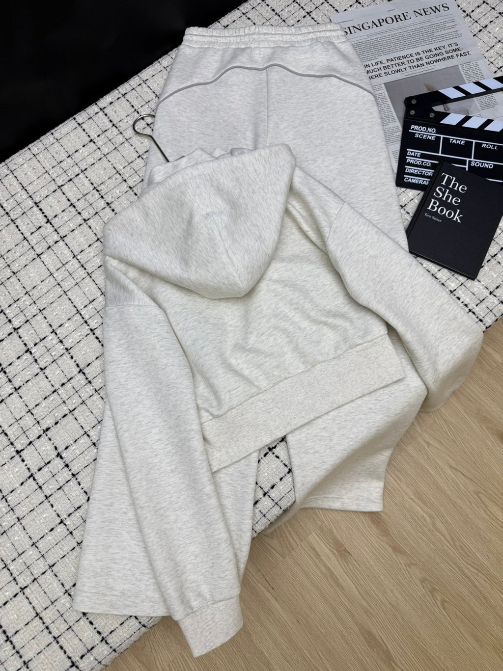 Hooded jacket + elastic waist casual pants