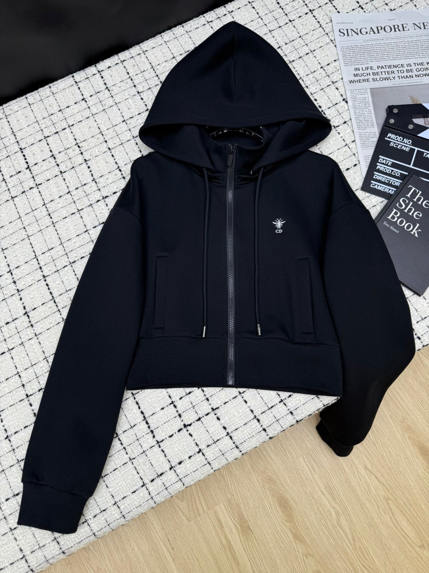 Hooded jacket + elastic waist casual pants