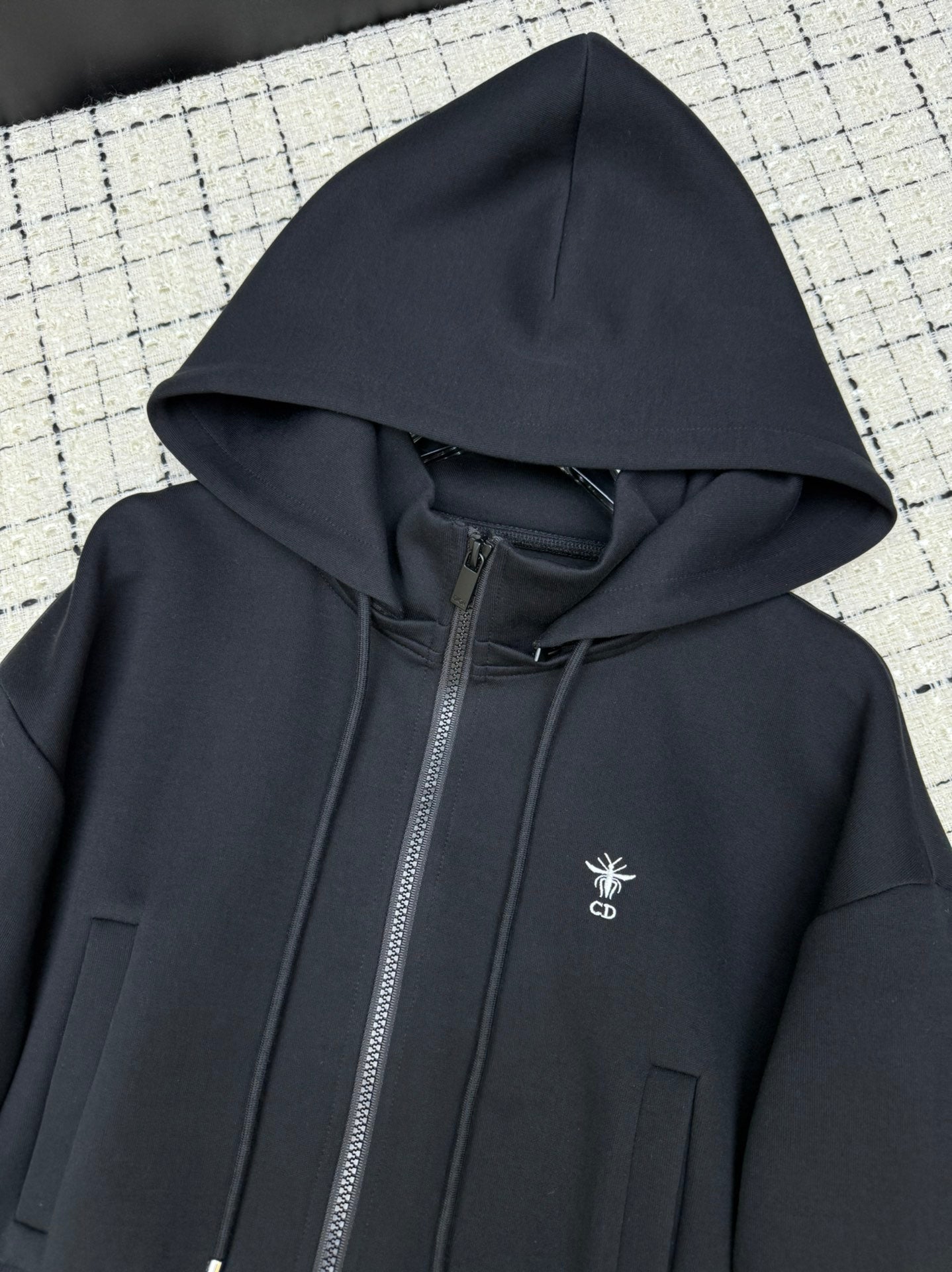 Hooded jacket + elastic waist casual pants
