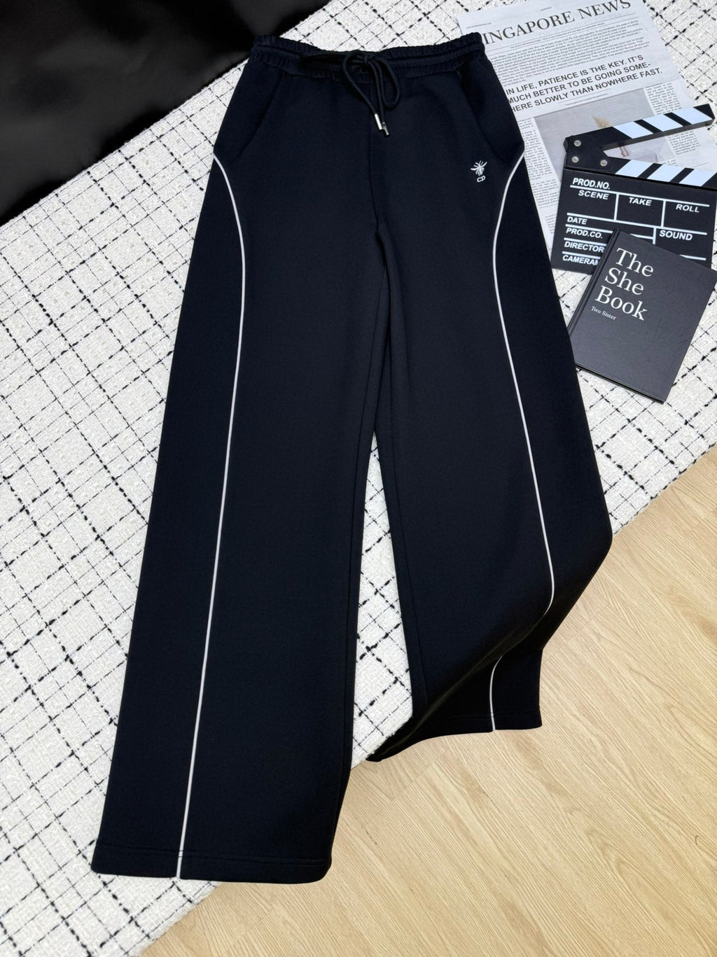 Hooded jacket + elastic waist casual pants