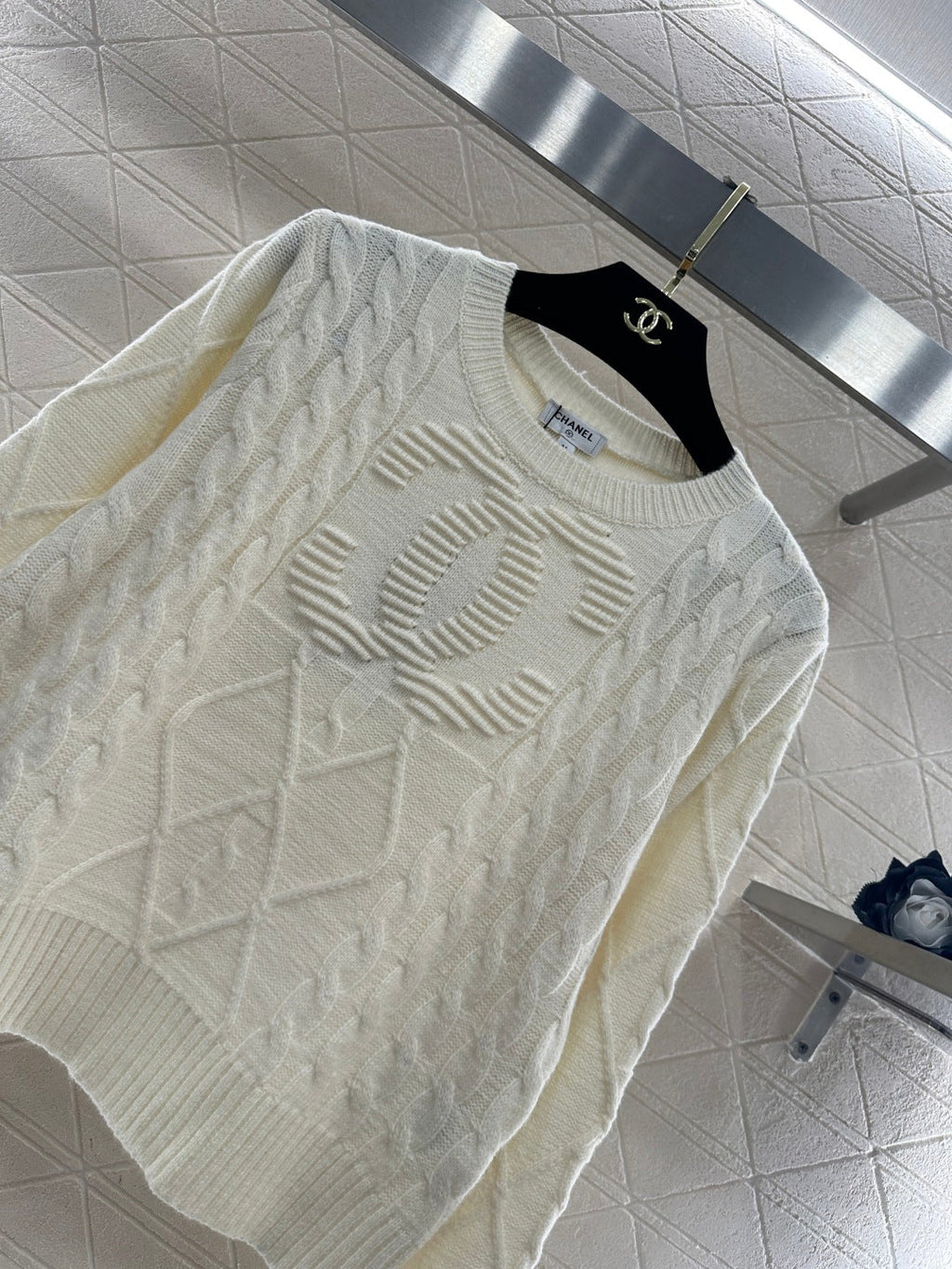 26NEW Crew Neck Cable Knit Pullover Sweater