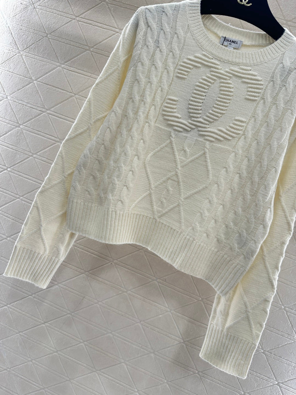 26NEW Crew Neck Cable Knit Pullover Sweater
