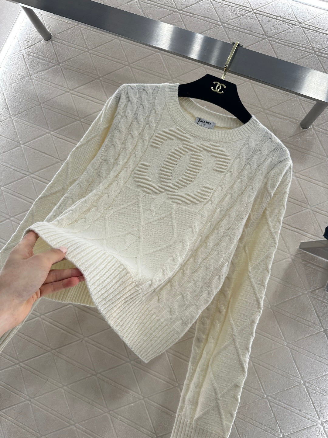 26NEW Crew Neck Cable Knit Pullover Sweater