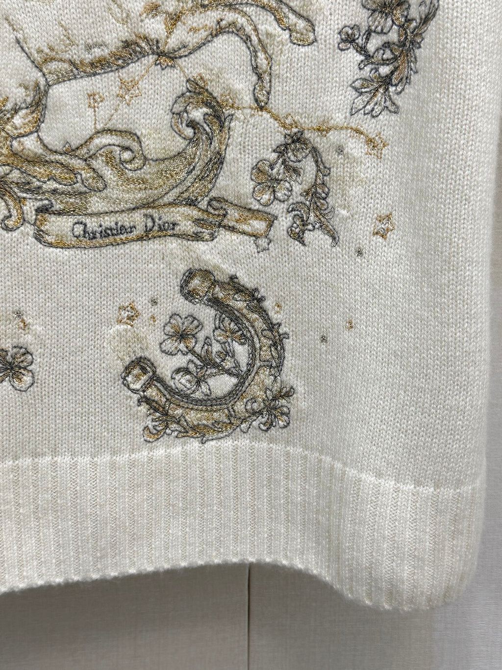 26NEW Lunar New Year Pegasus Embroidered Knit Short-Sleeve