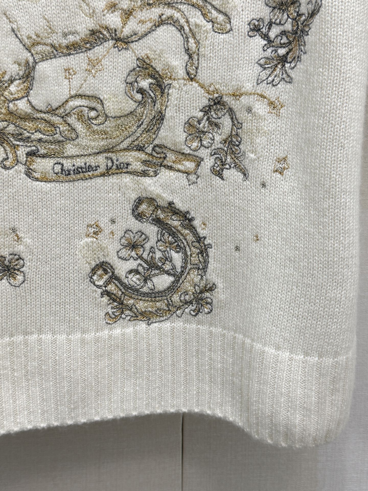 26NEW Lunar New Year Pegasus Embroidered Knit Short-Sleeve