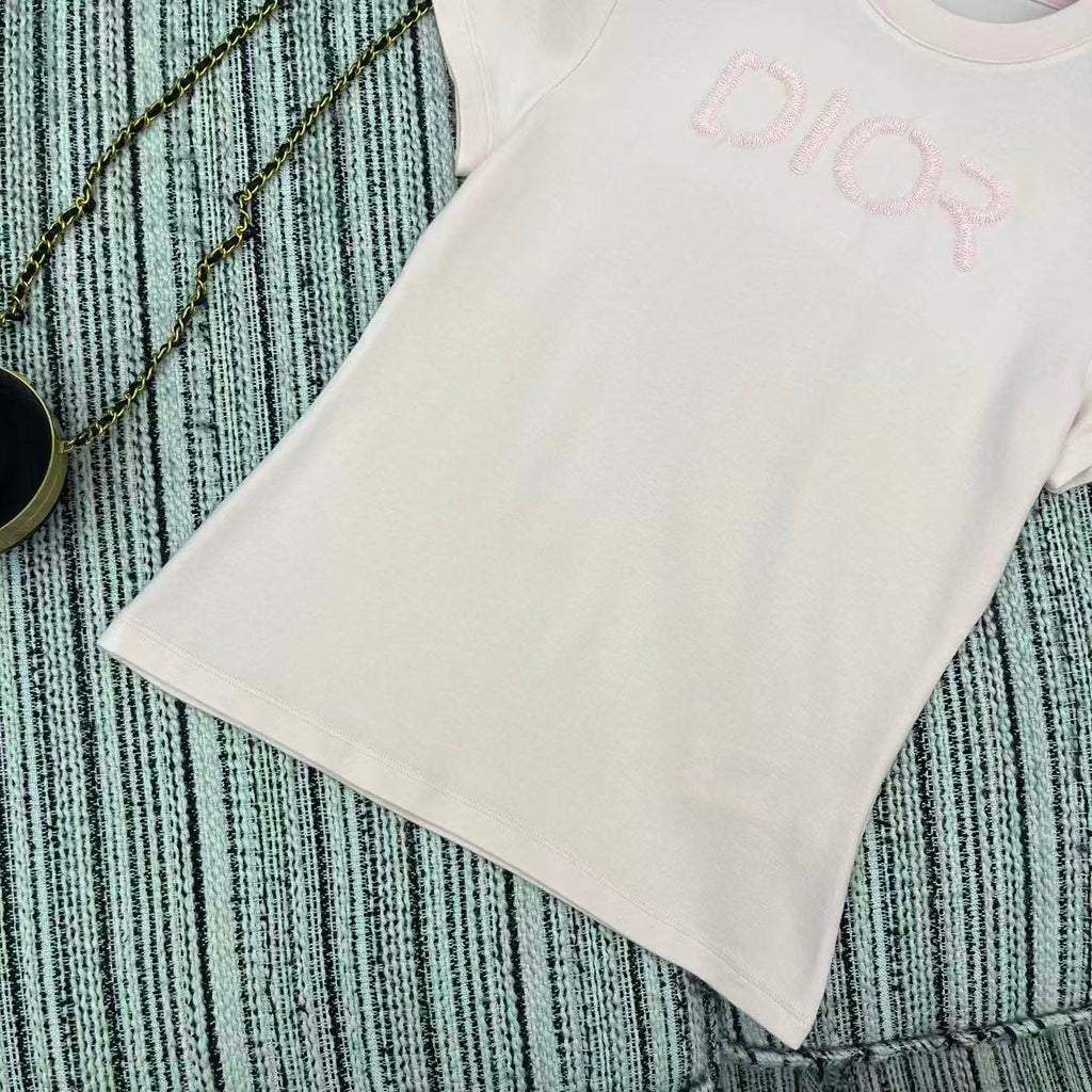 26NEW Embroidered Letter Crew Neck Short Sleeve T-Shirt