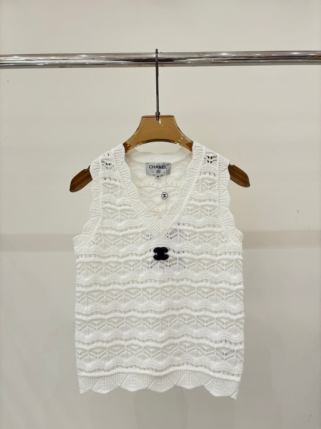 26NEW V-neck 3D jacquard openwork pattern simple casual knitted vest