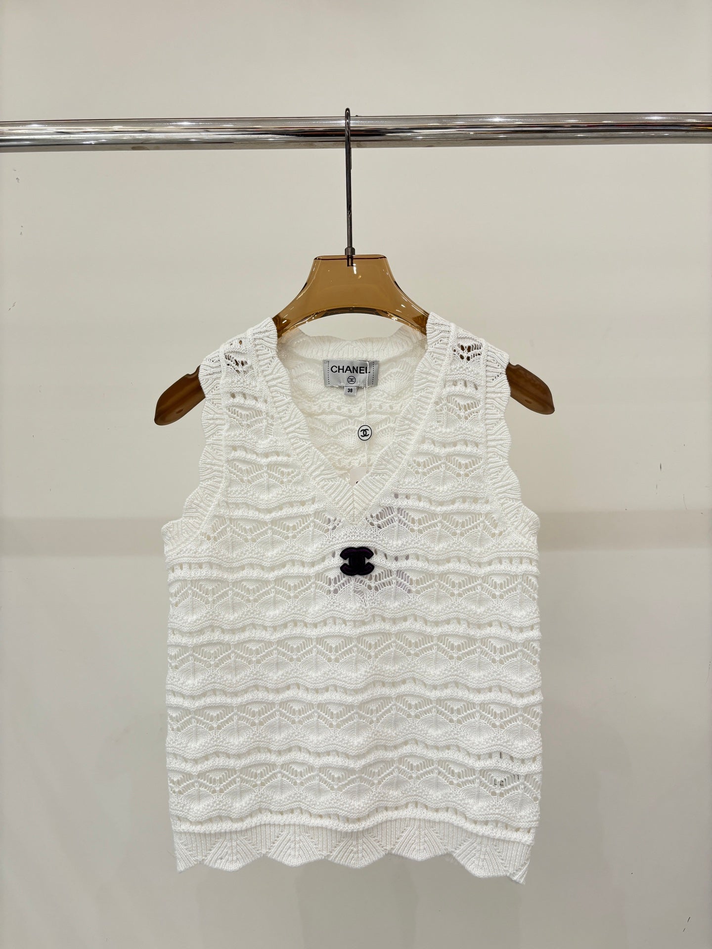 26NEW V-neck 3D jacquard openwork pattern simple casual knitted vest