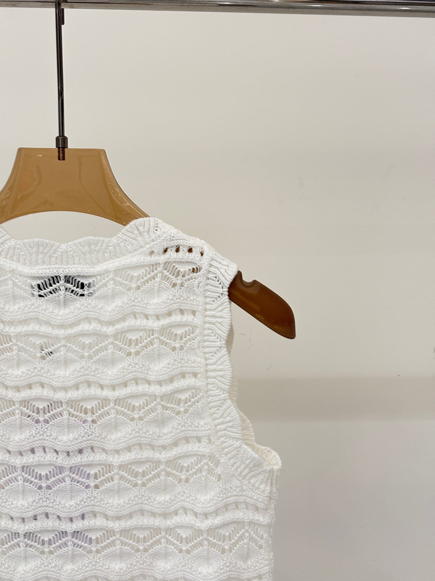26NEW V-neck 3D jacquard openwork pattern simple casual knitted vest