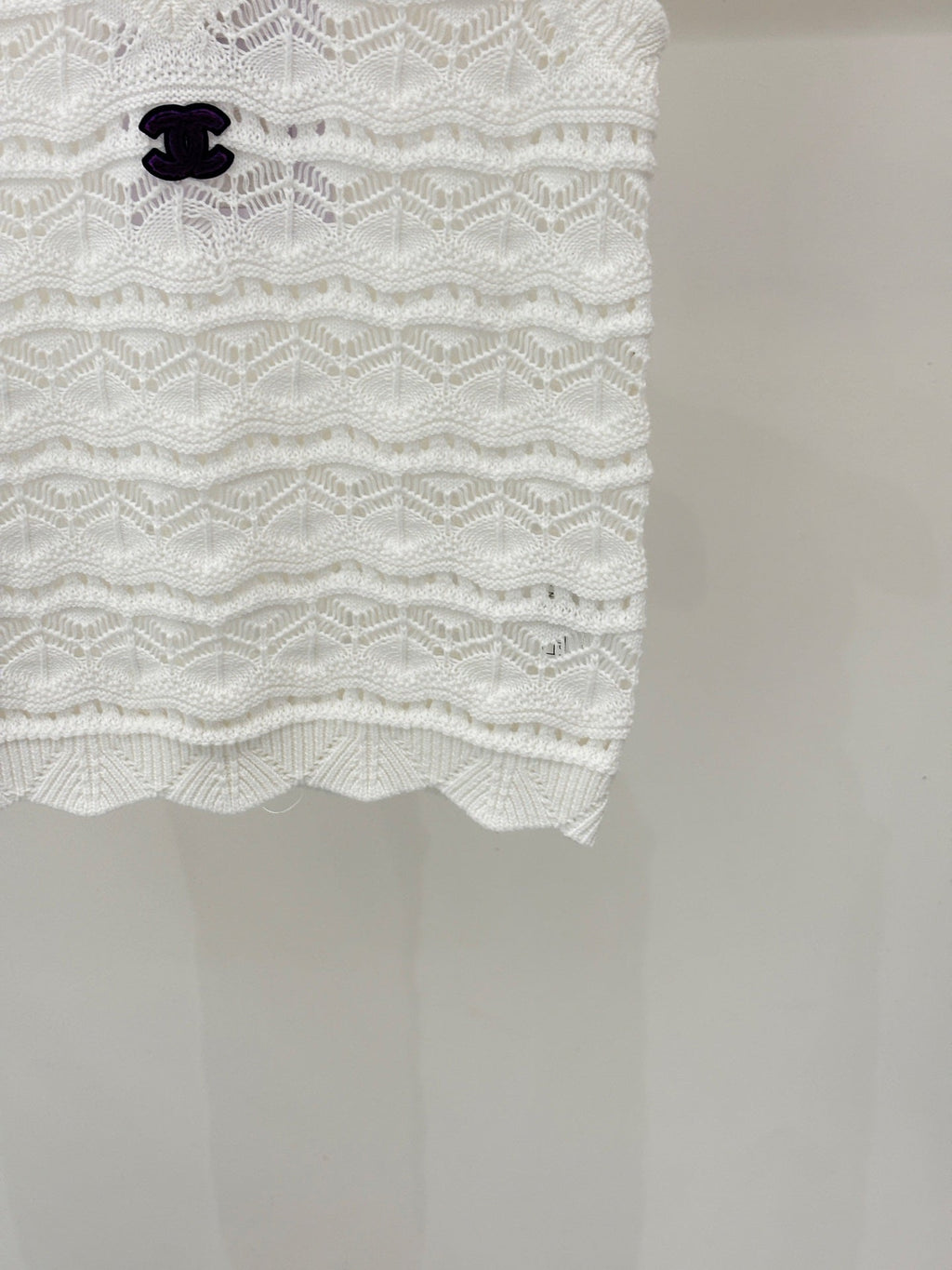 26NEW V-neck 3D jacquard openwork pattern simple casual knitted vest