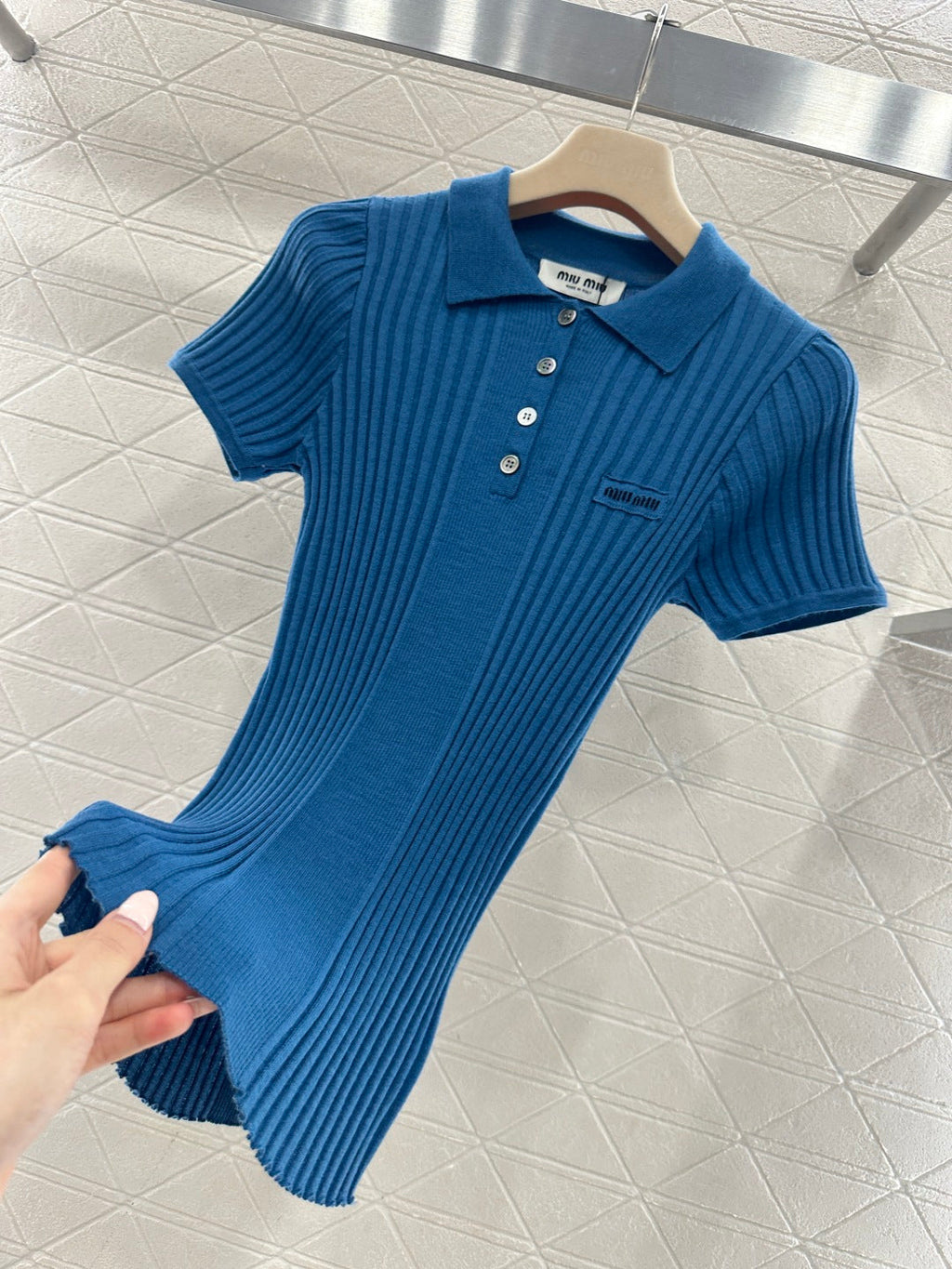 26NEW Collared Half-Open Placket Ribbed Short-Sleeve Knit