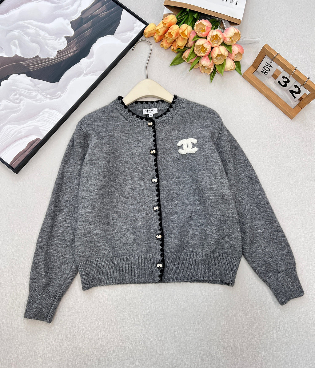 26NEW Crew Neck Cardigan