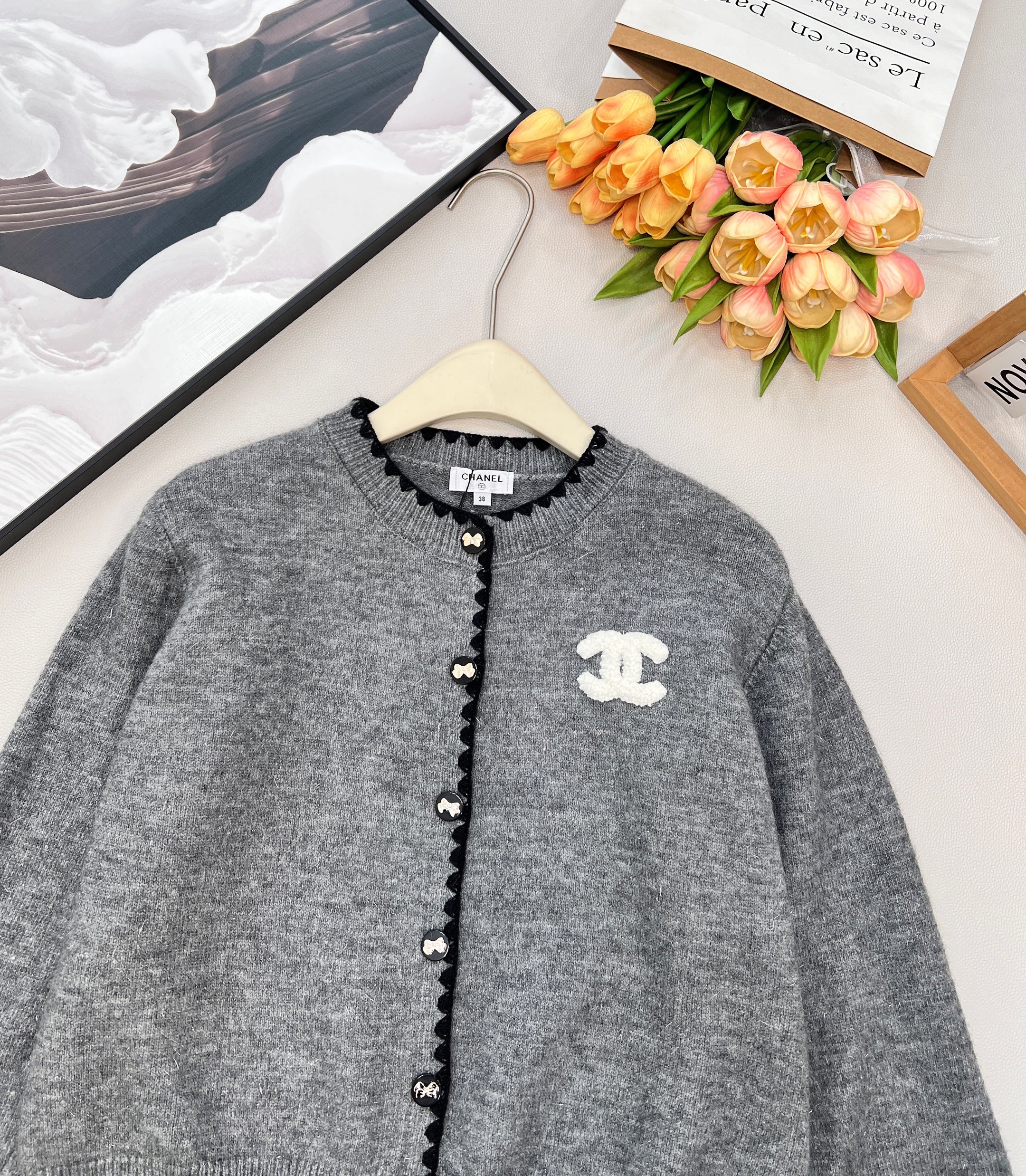 26NEW Crew Neck Cardigan