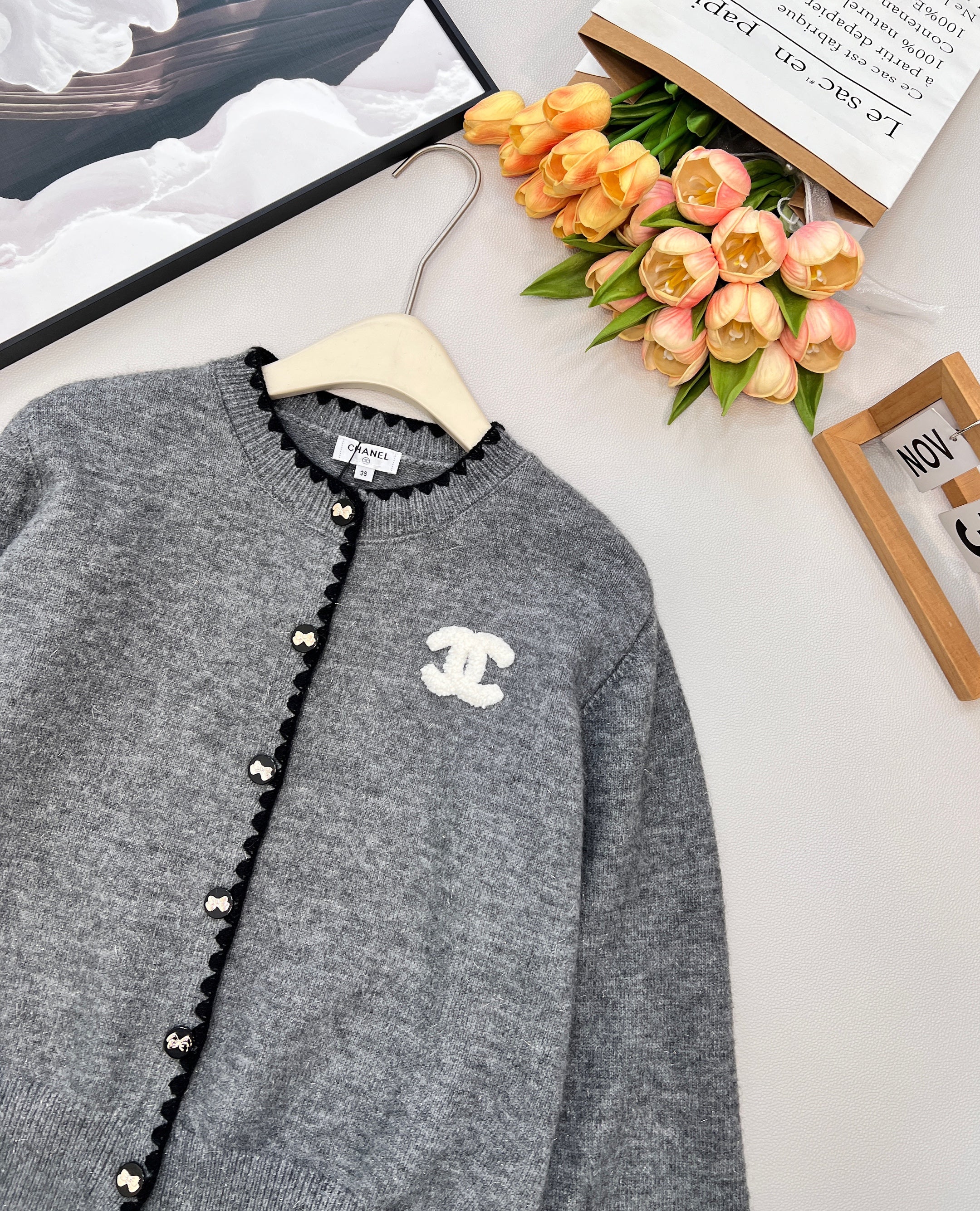 26NEW Crew Neck Cardigan