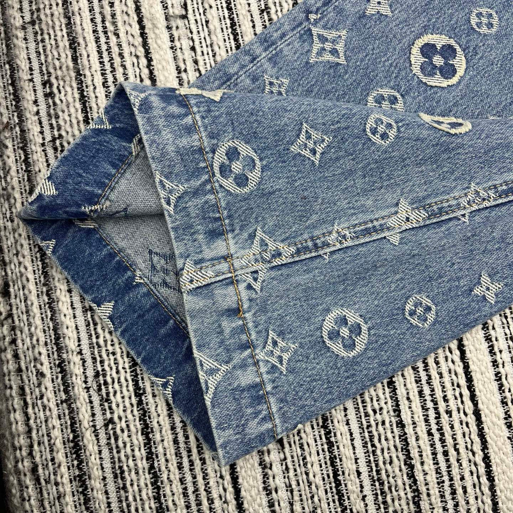 26NEW Letter Jacquard Straight Leg Jeans