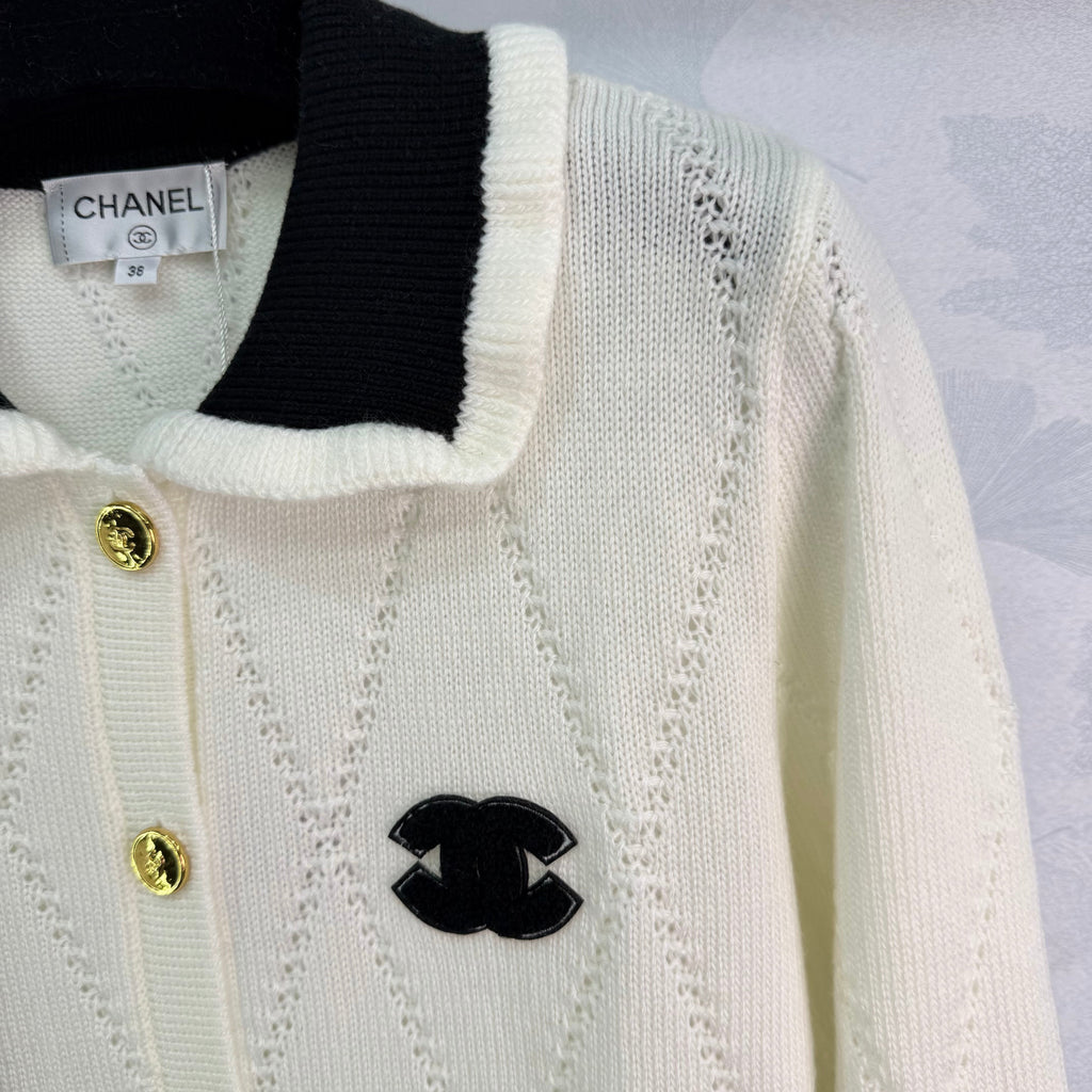 26NEW Diamond Pattern Knit Cardigan