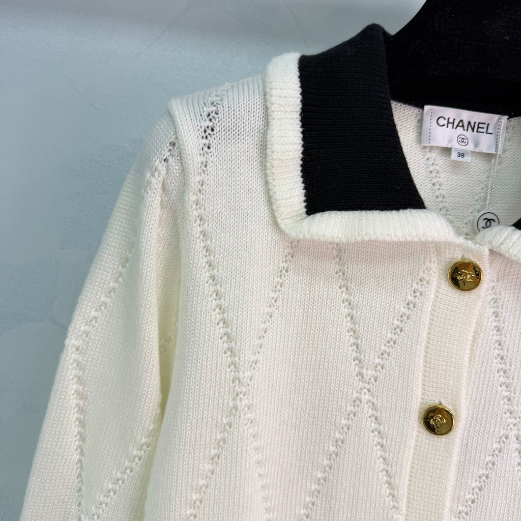 26NEW Diamond Pattern Knit Cardigan