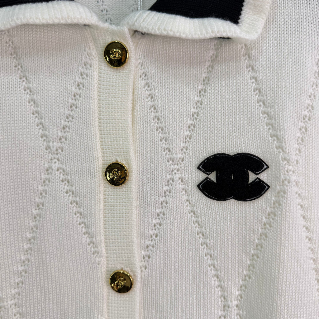 26NEW Diamond Pattern Knit Cardigan