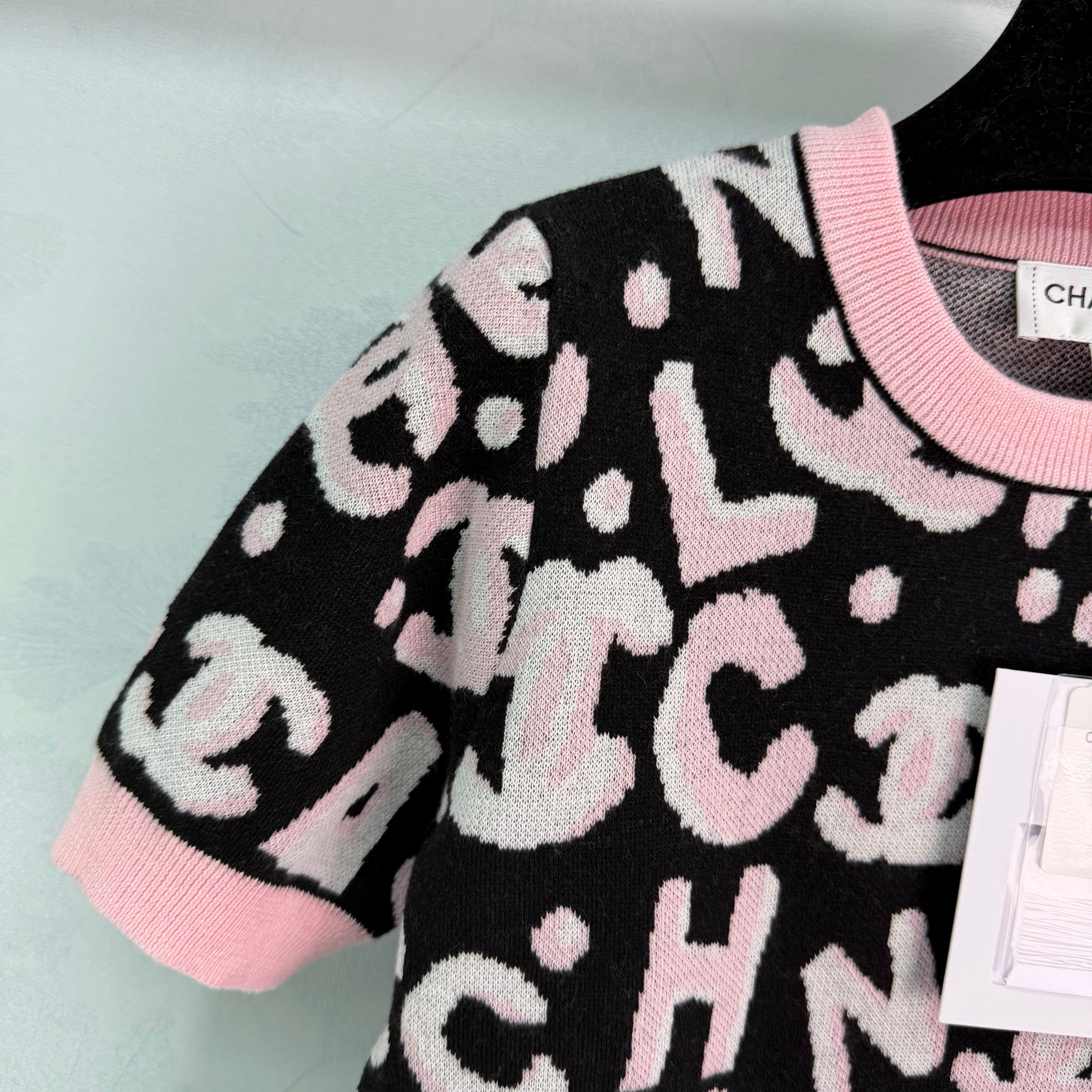 26NEW Short-Sleeve Knitwear