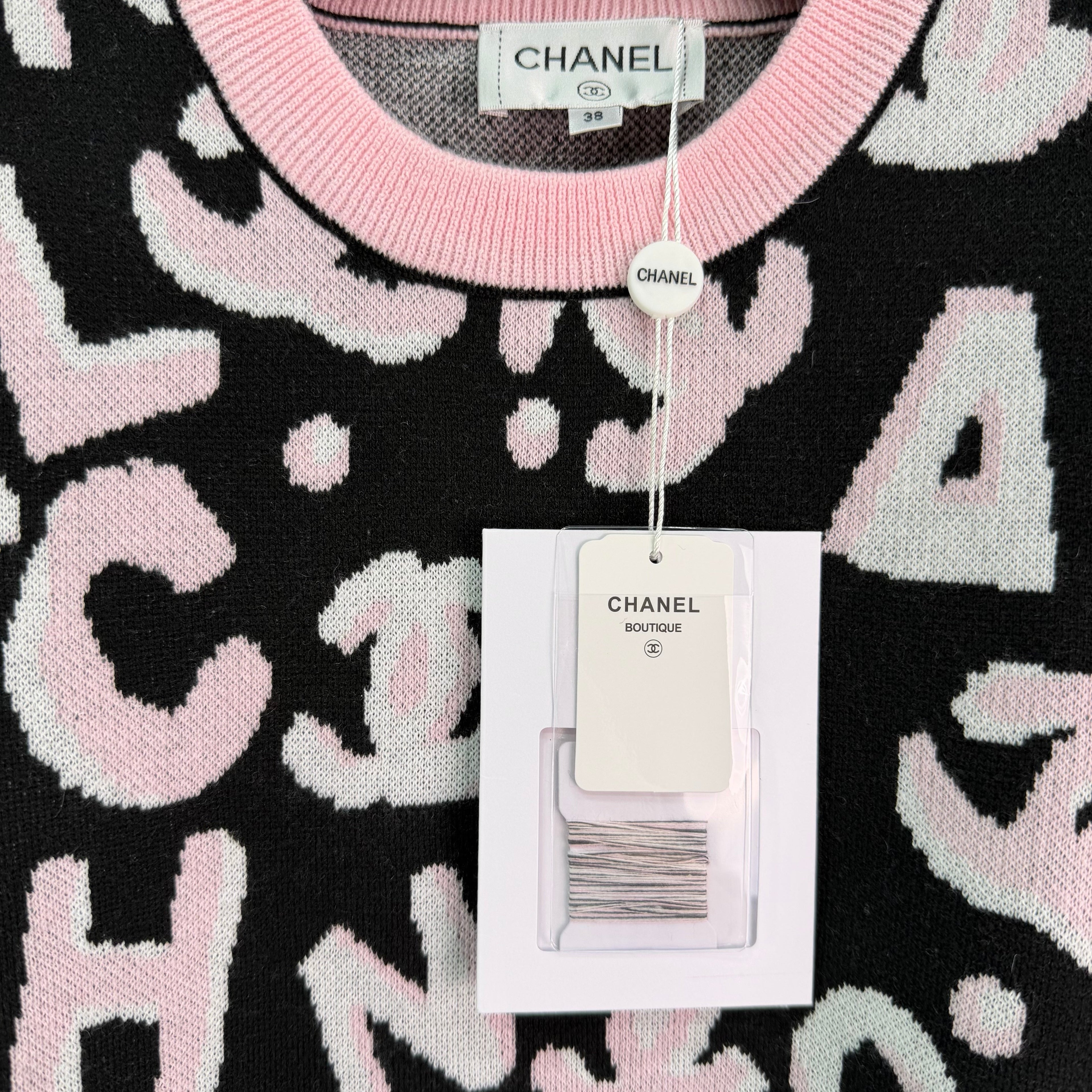 26NEW Short-Sleeve Knitwear
