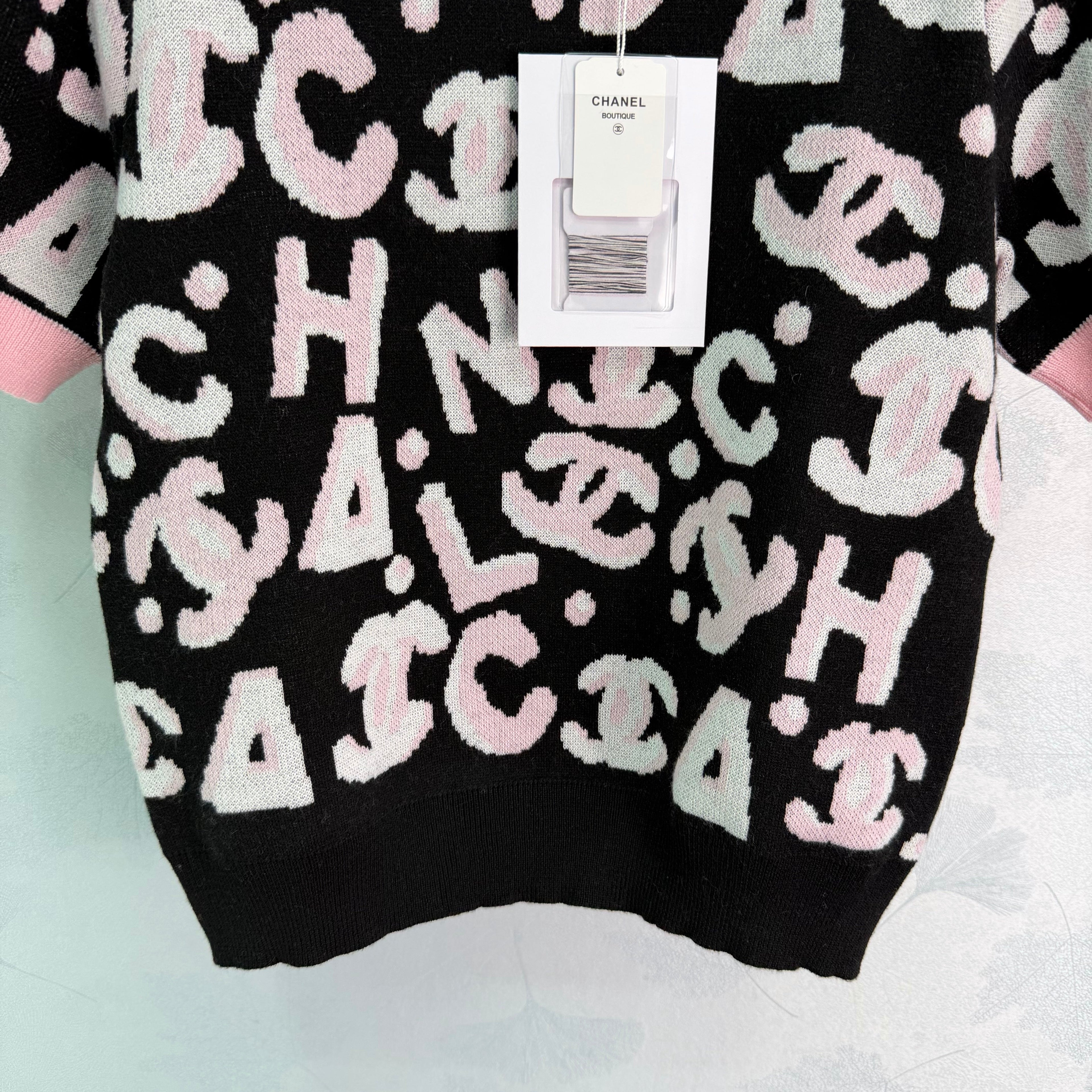 26NEW Short-Sleeve Knitwear
