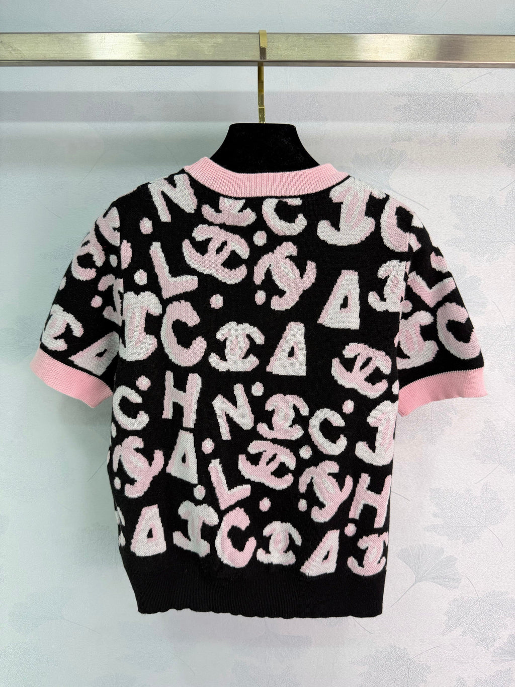26NEW Short-Sleeve Knitwear