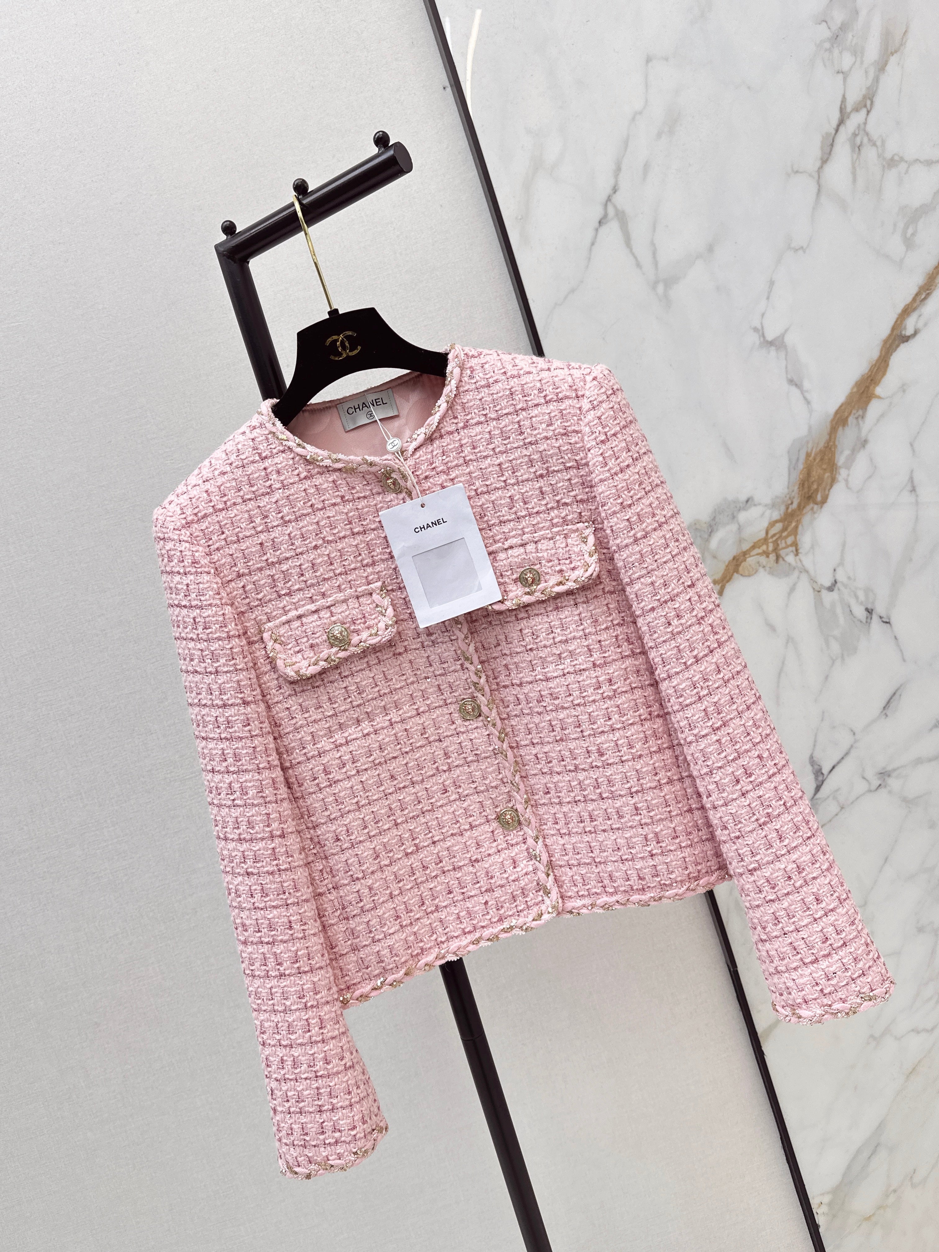 26NEW Pink Knitted Jacket