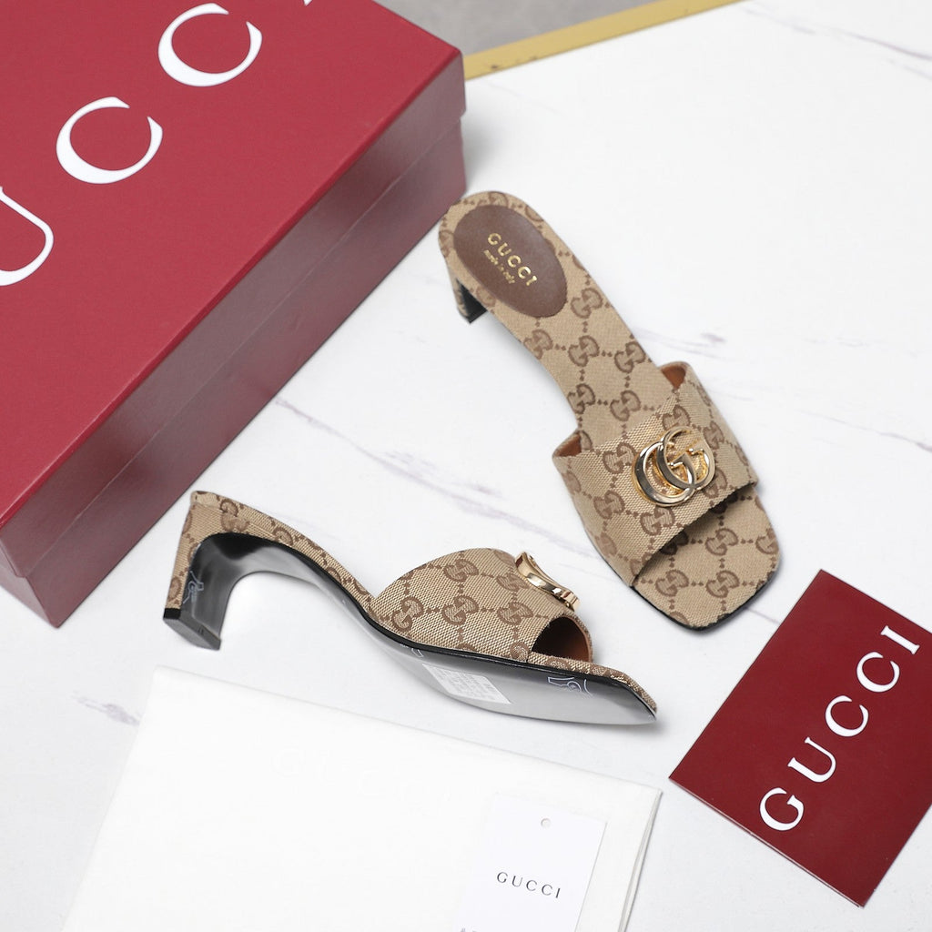 26NEW Mid-Heel Sandals