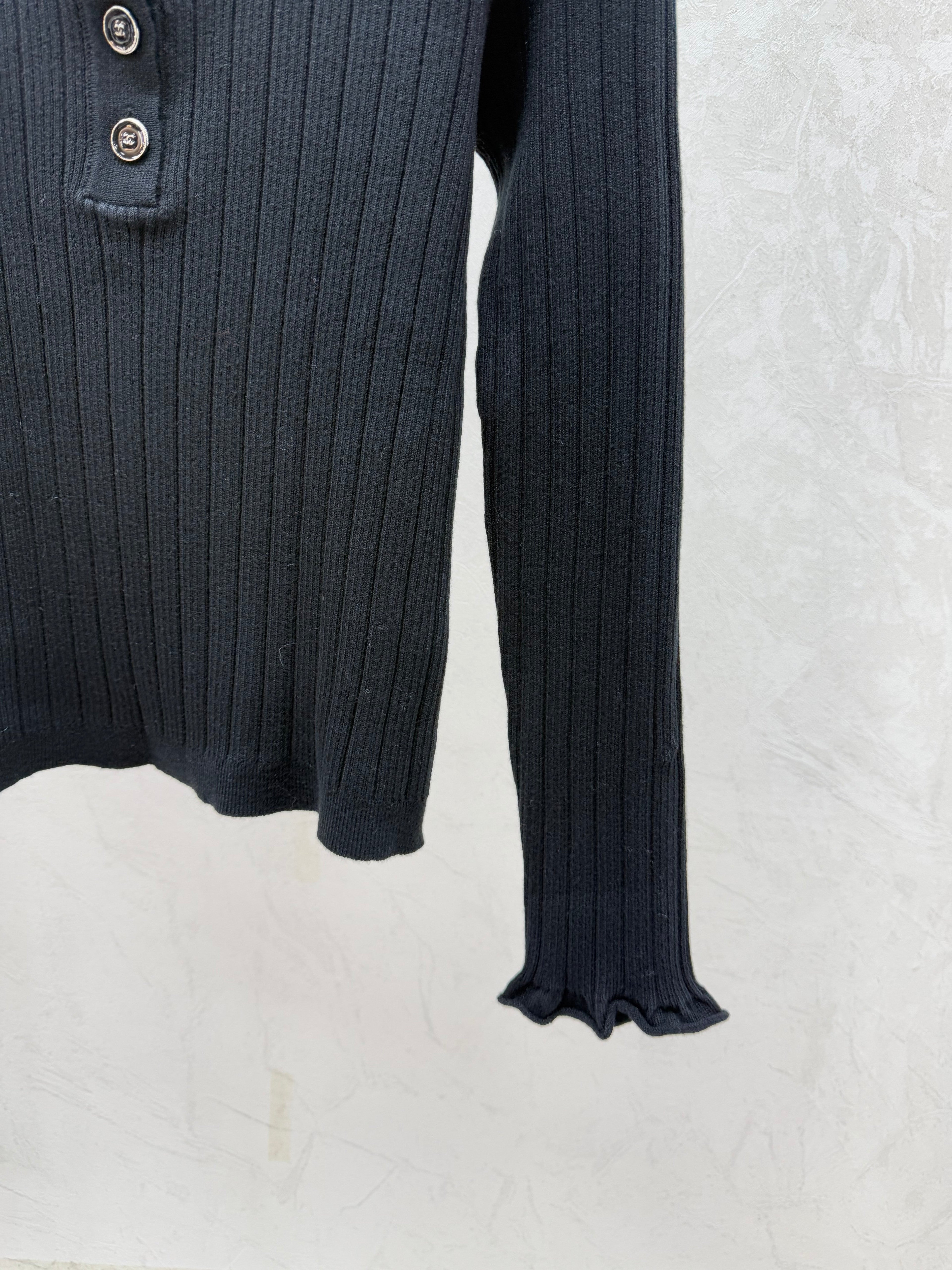 26NEW Solid Color Collared Knit Long Sleeve