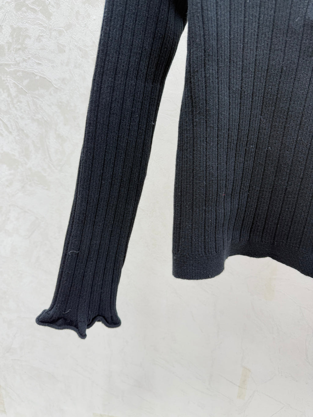 26NEW Solid Color Collared Knit Long Sleeve