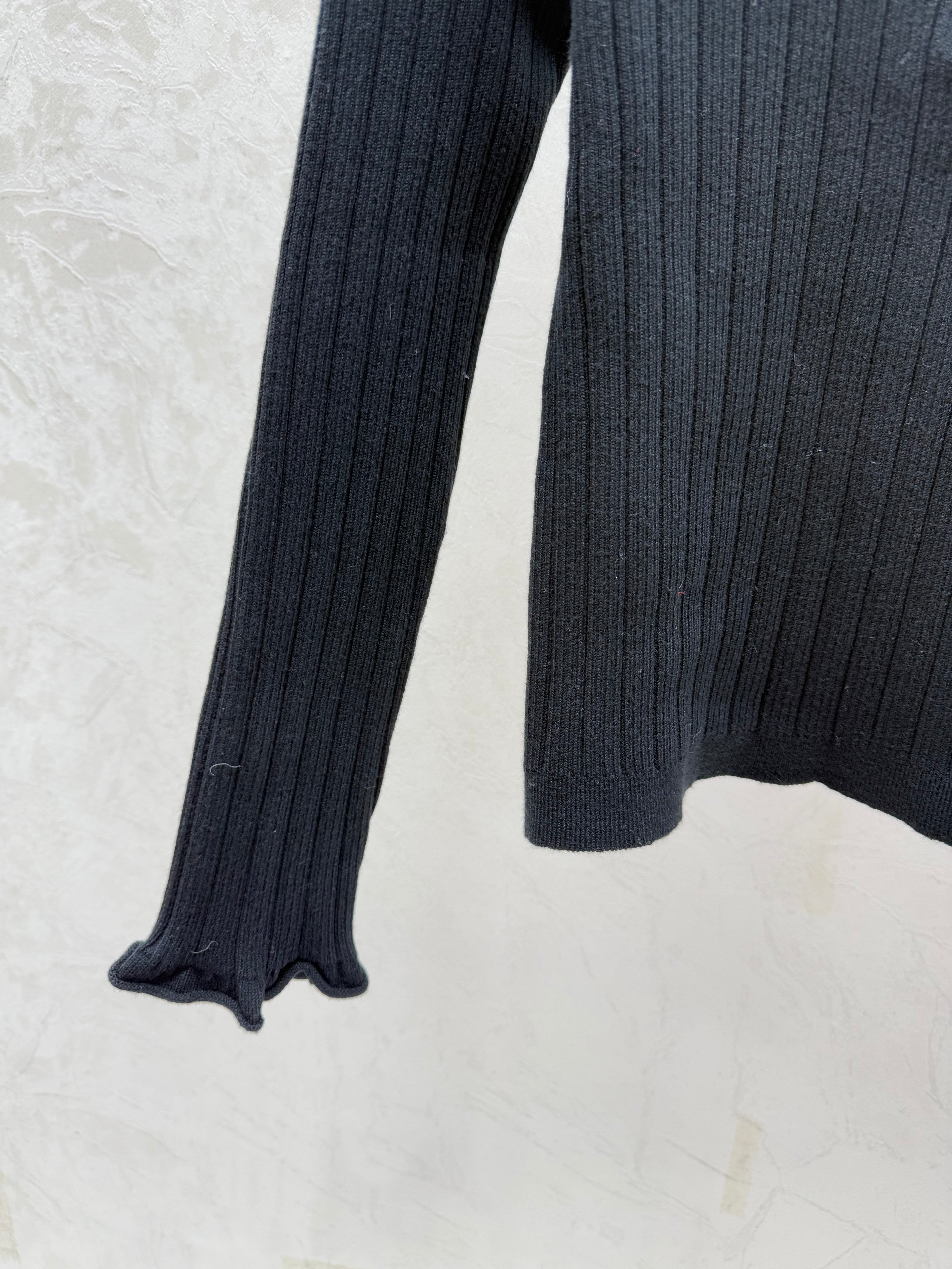26NEW Solid Color Collared Knit Long Sleeve