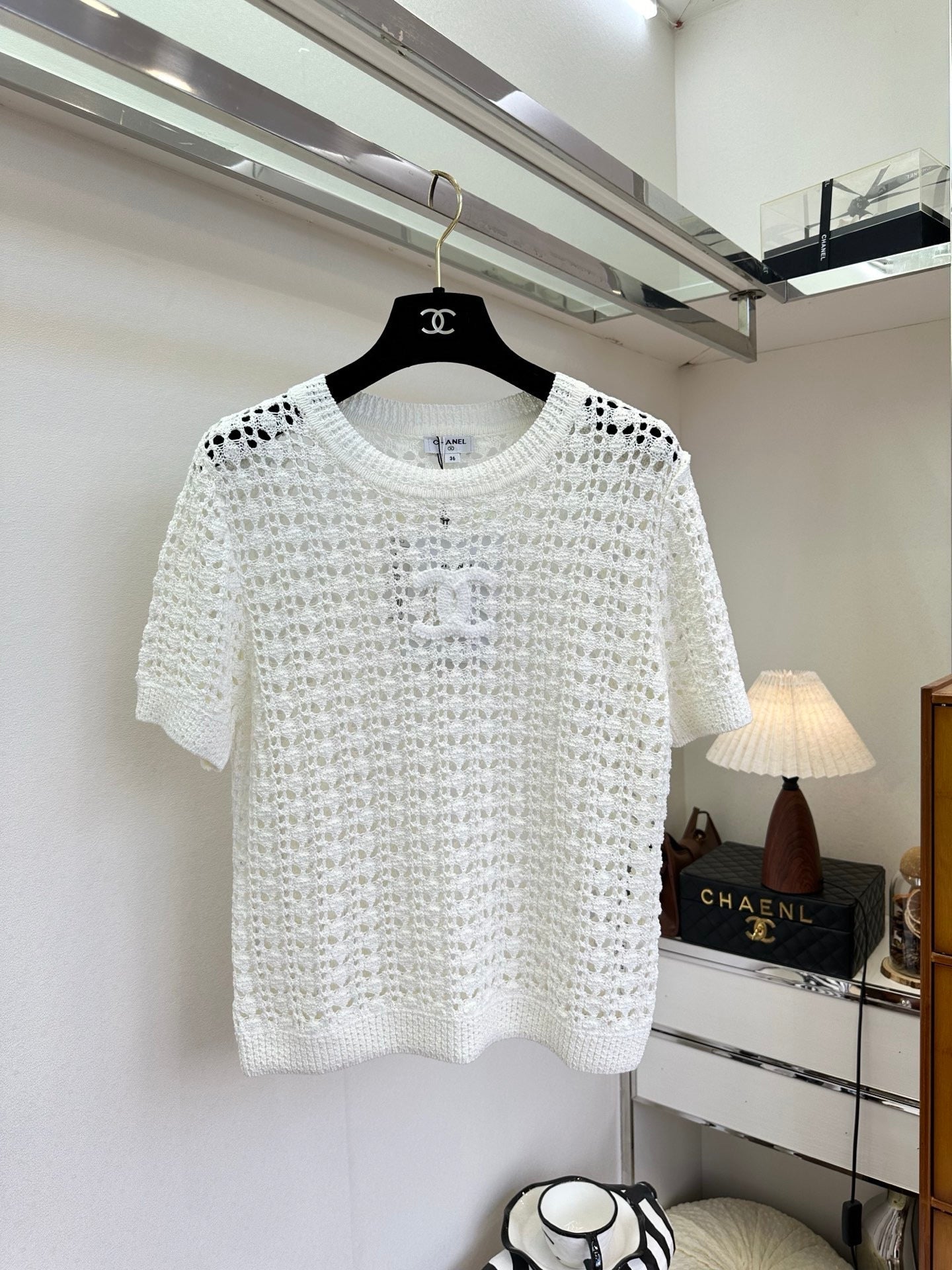 26NEW French-style openwork knit top