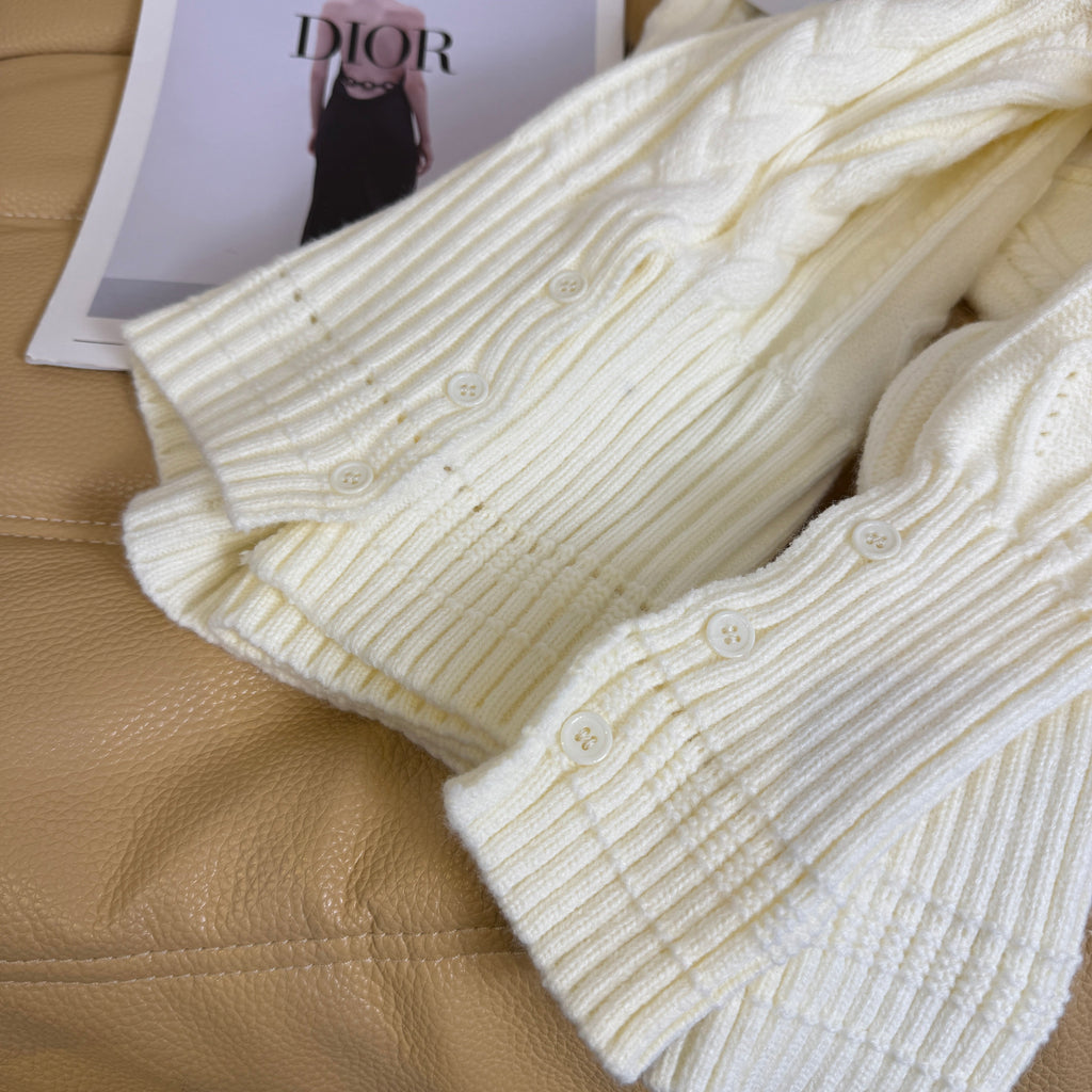 26NEW French White Cable Knit Sweater