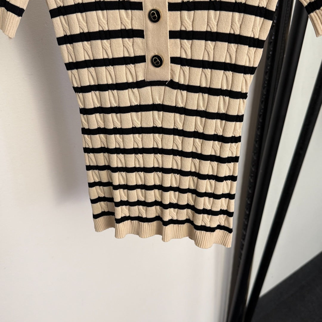 26NEW Bee Embroidery Half-Button Striped Short-Sleeve T-Shirt