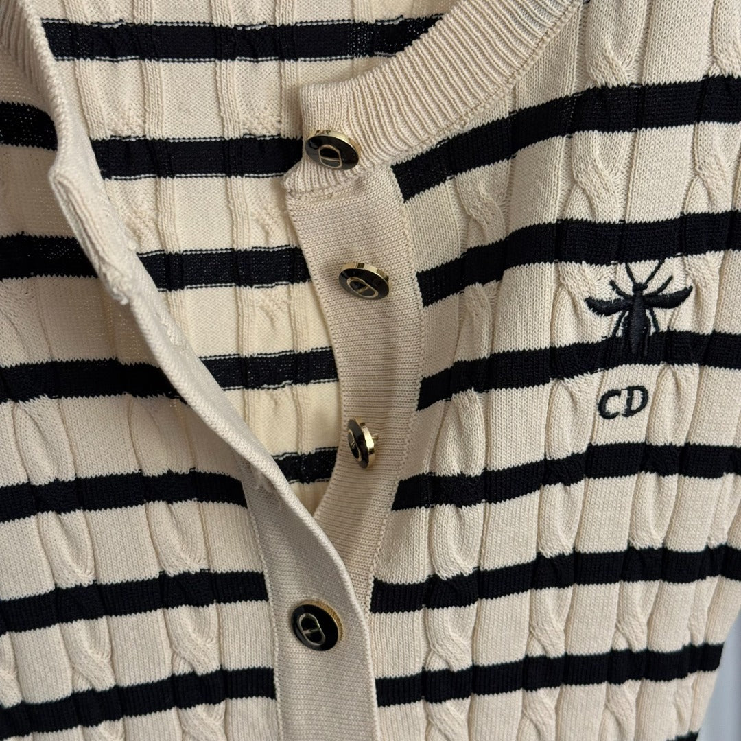 26NEW Bee Embroidery Half-Button Striped Short-Sleeve T-Shirt