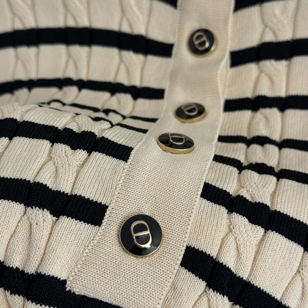 26NEW Bee Embroidery Half-Button Striped Short-Sleeve T-Shirt