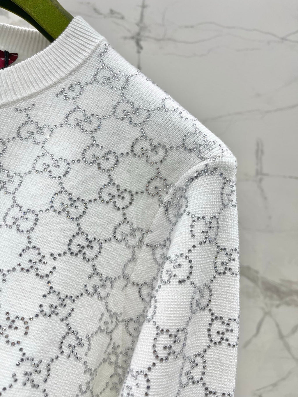 26NEW Rhinestone Button Knit Cardigan