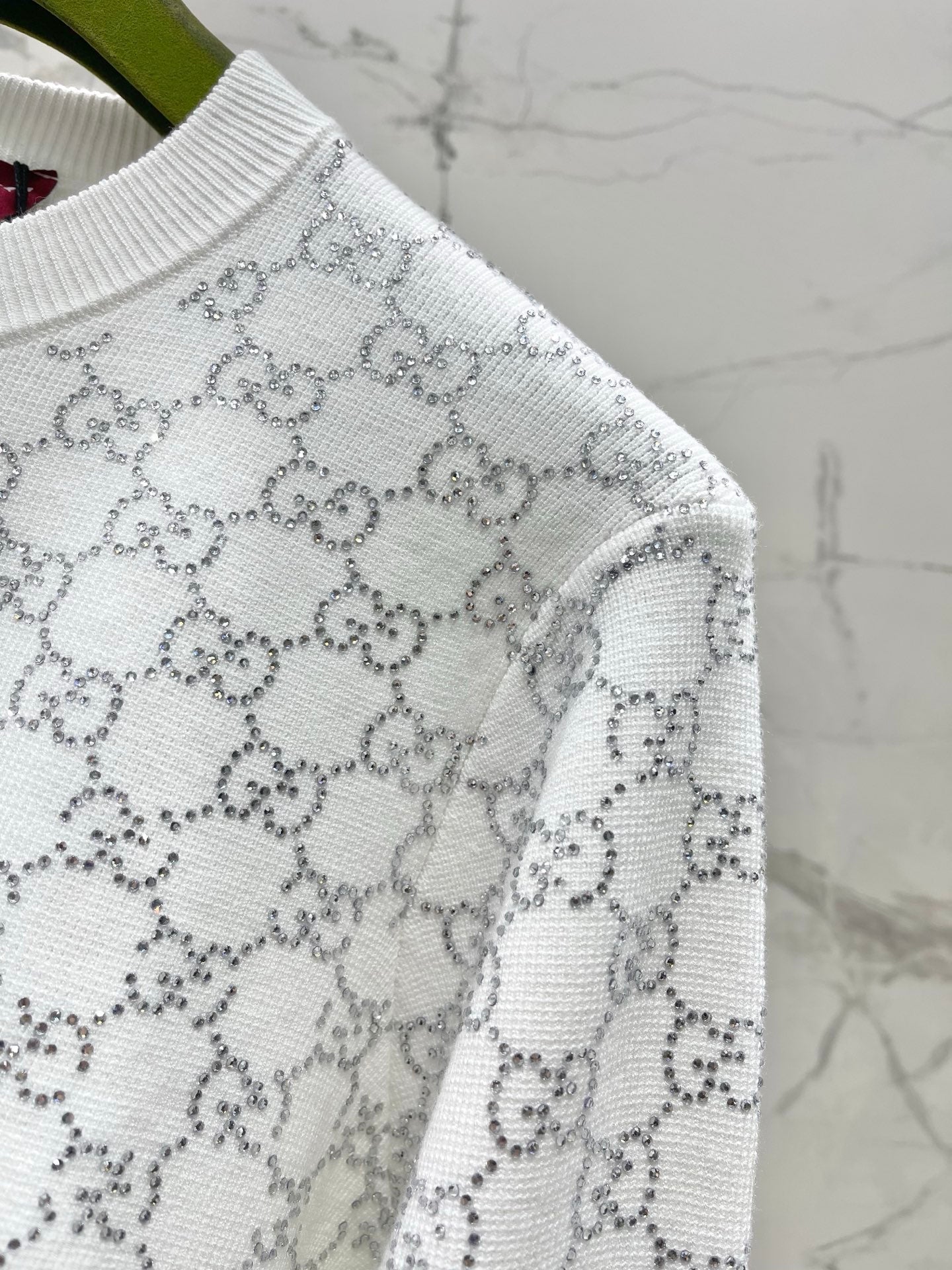 26NEW Rhinestone Button Knit Cardigan