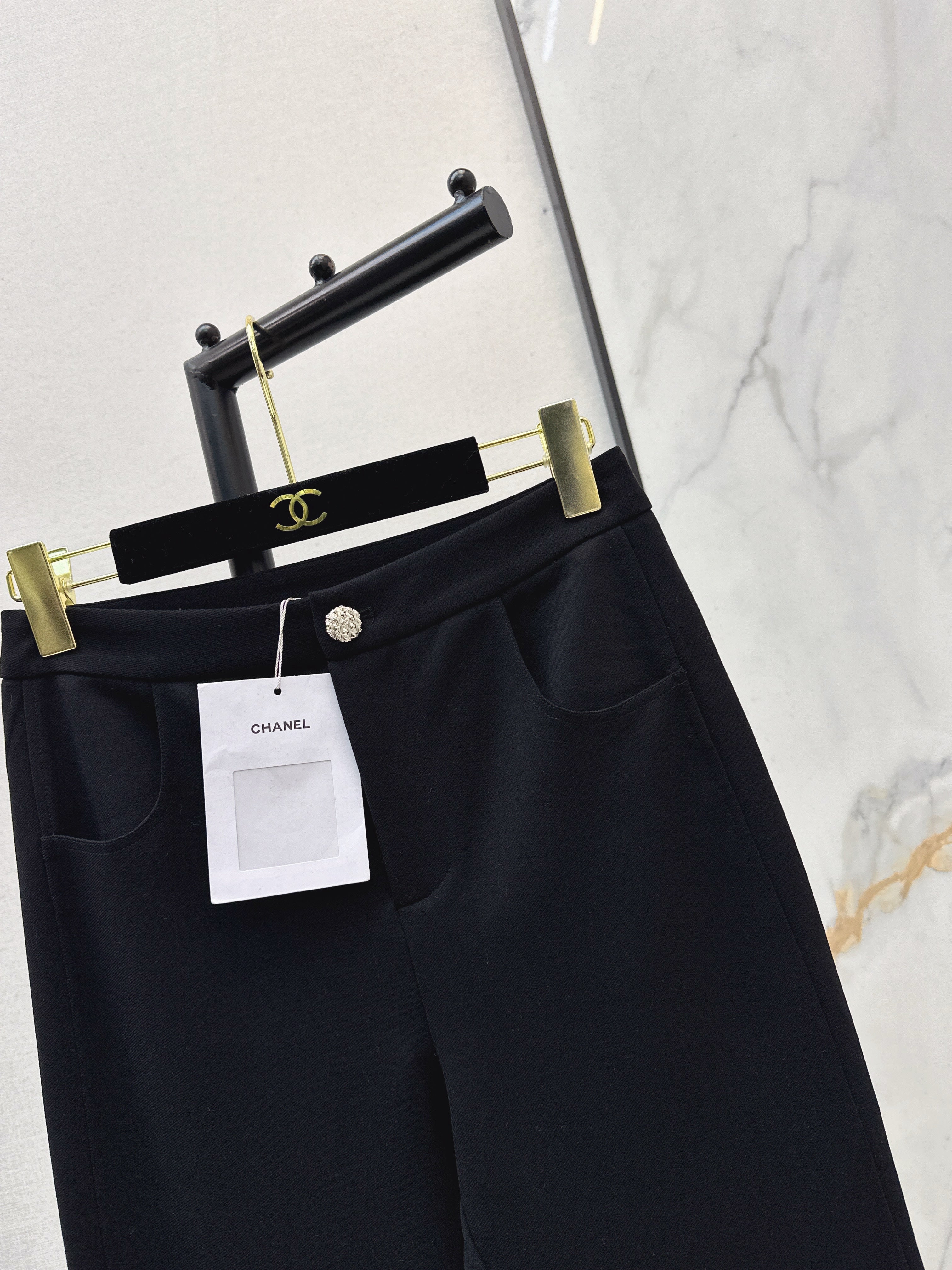 26NEW High-Waisted Flare Trousers