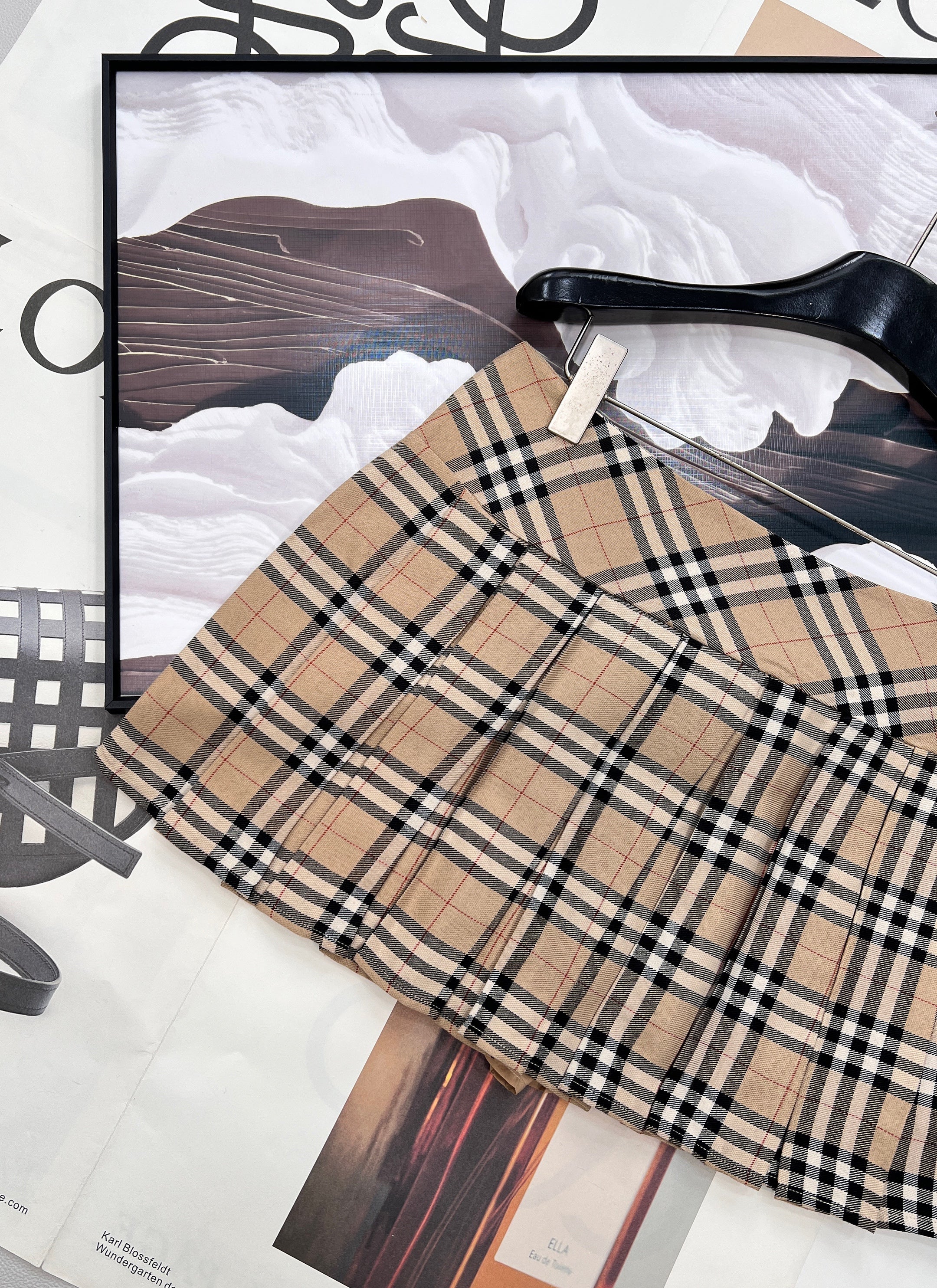 26NEW Classic Plaid Pleated Mini Skirt